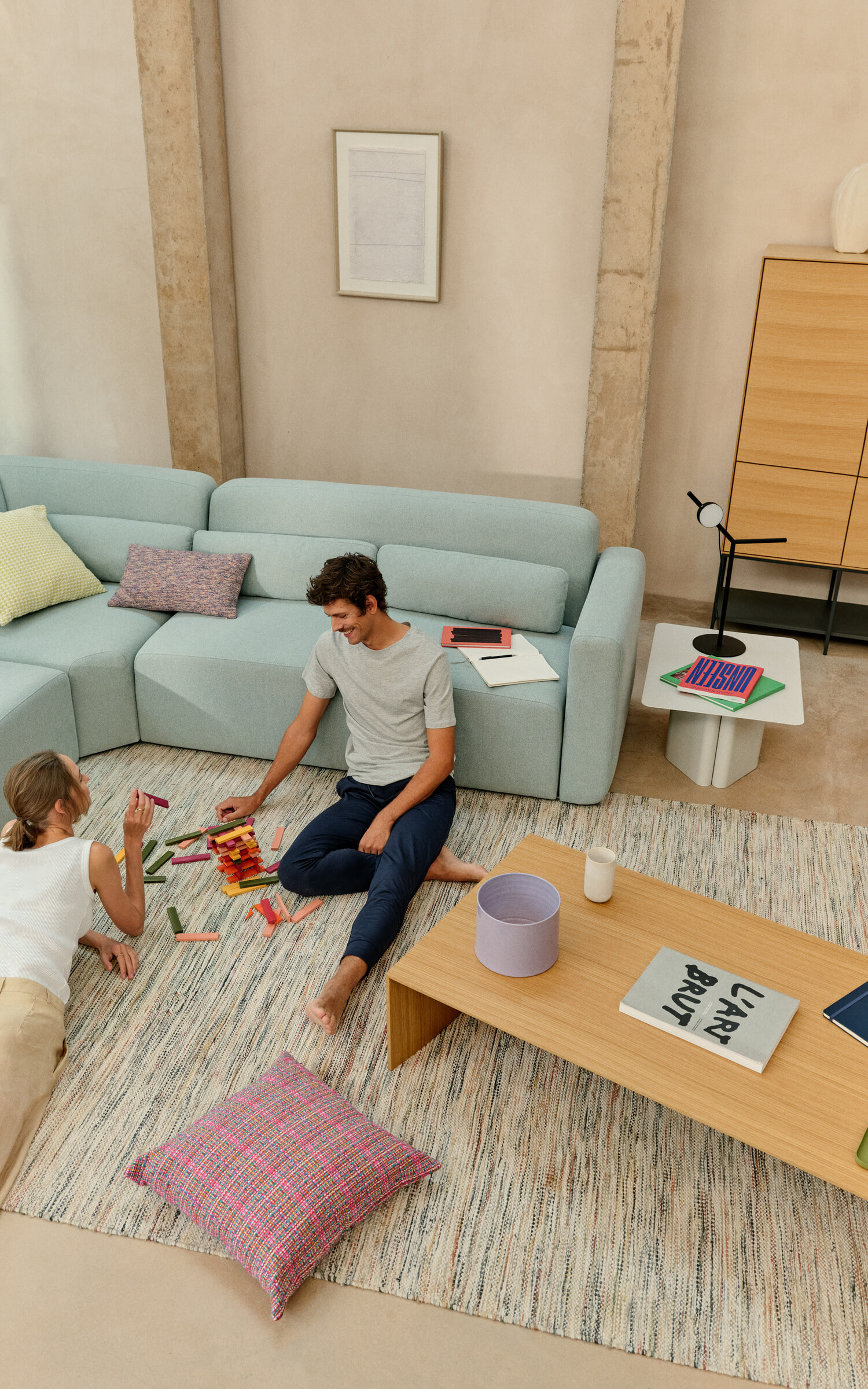 Kave Home Tafellamp 'Orey' Met verstelbare spot, kleur Zwart