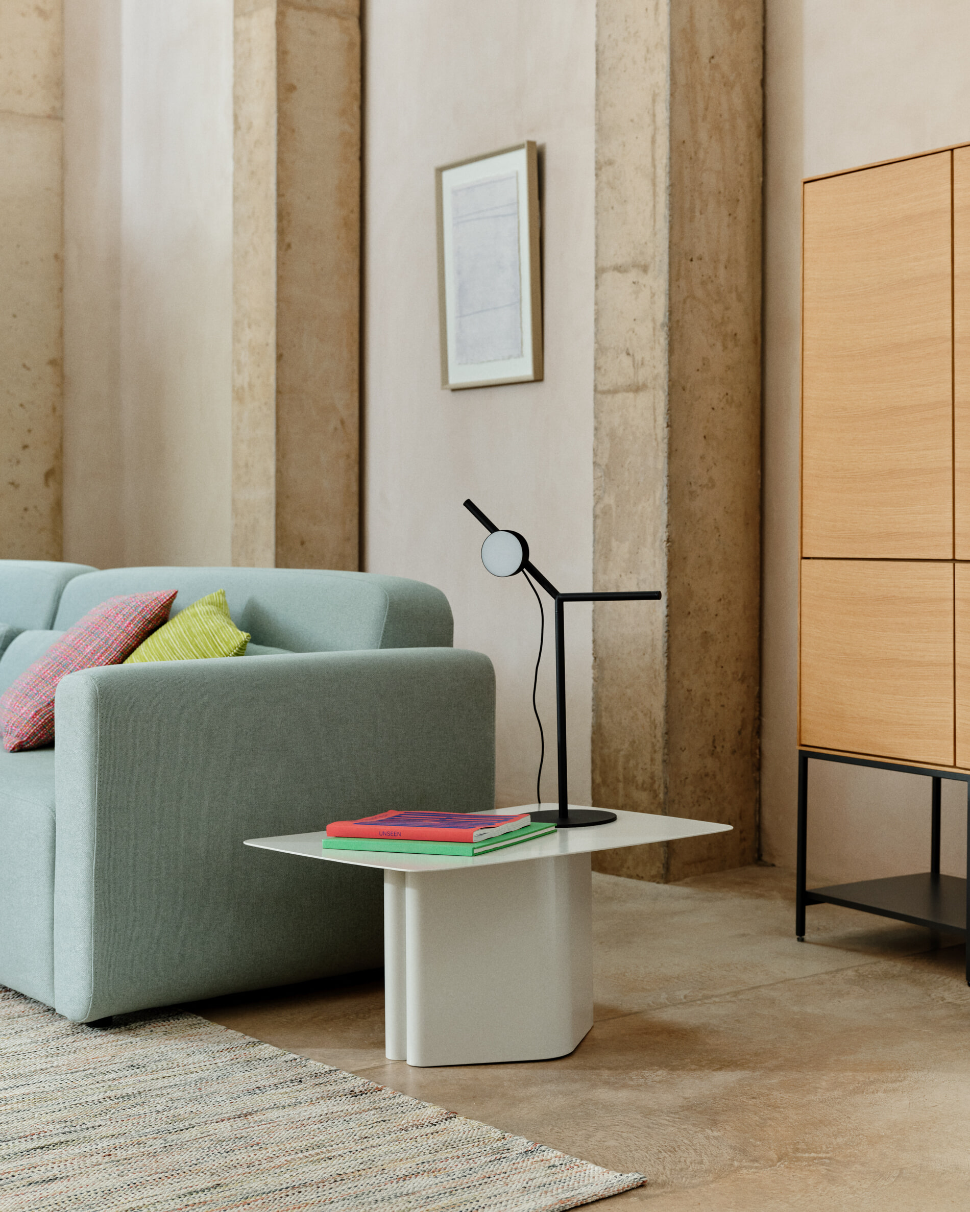 Kave Home Tafellamp 'Orey' Met verstelbare spot, kleur Zwart
