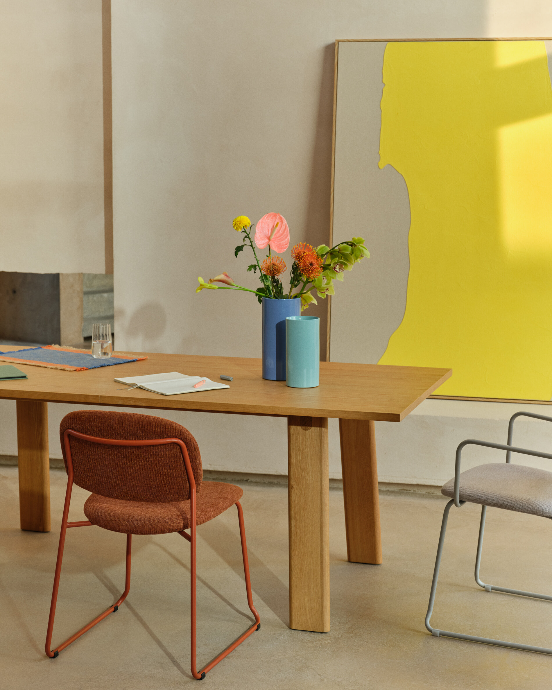 Kave Home Eetkamerstoel 'Meli' Chenille, kleur Terracotta