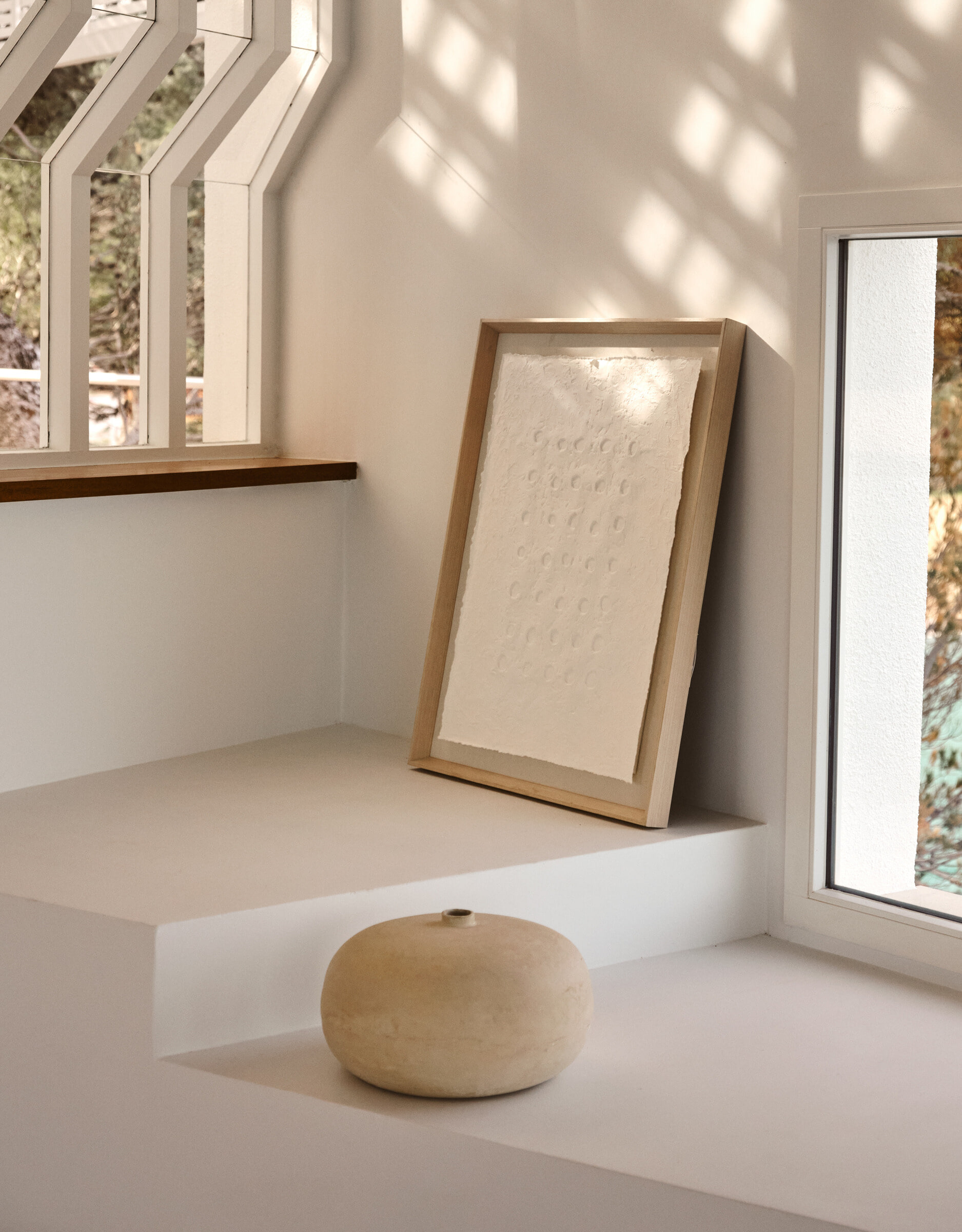 Kave Home Schilderij 'Olvin' Gerecycled papier, 93 x 73cm