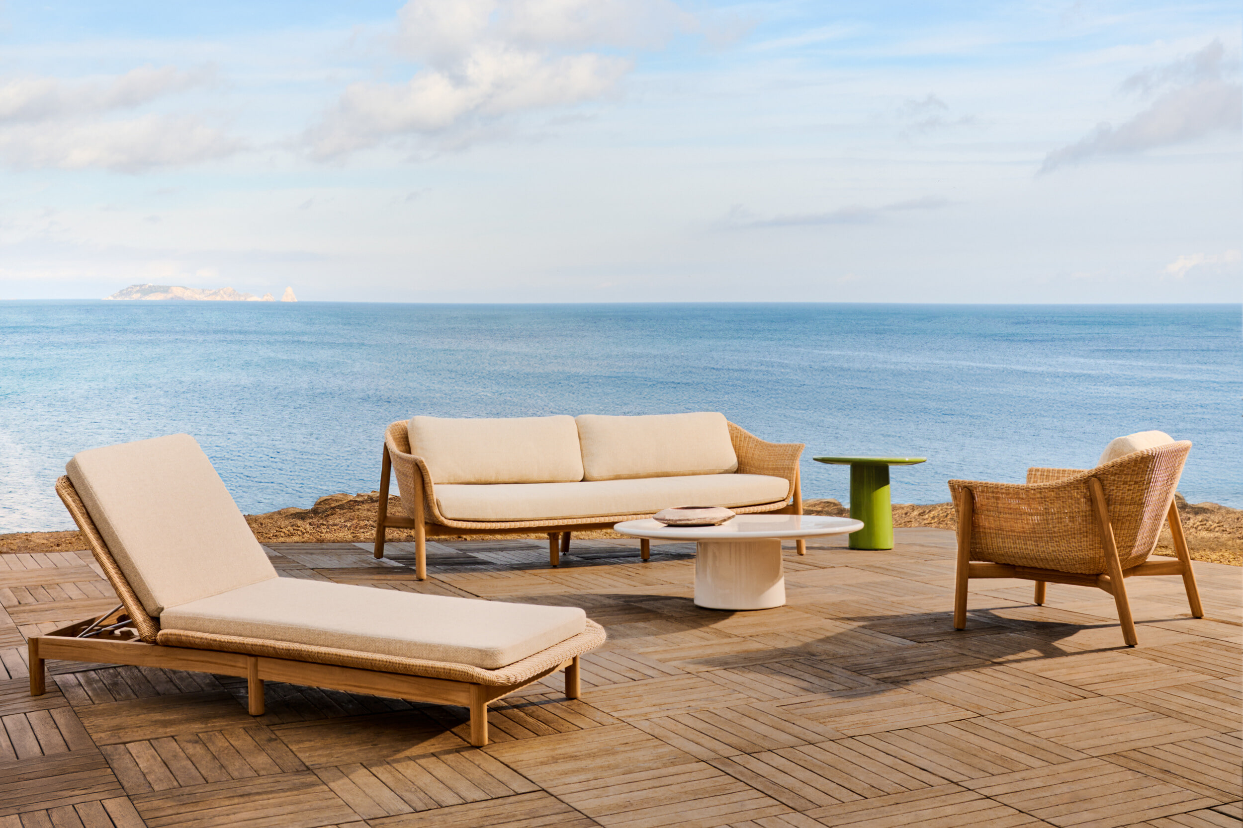 Kave Home Ligbed 'Galea' Teakhout en rattan