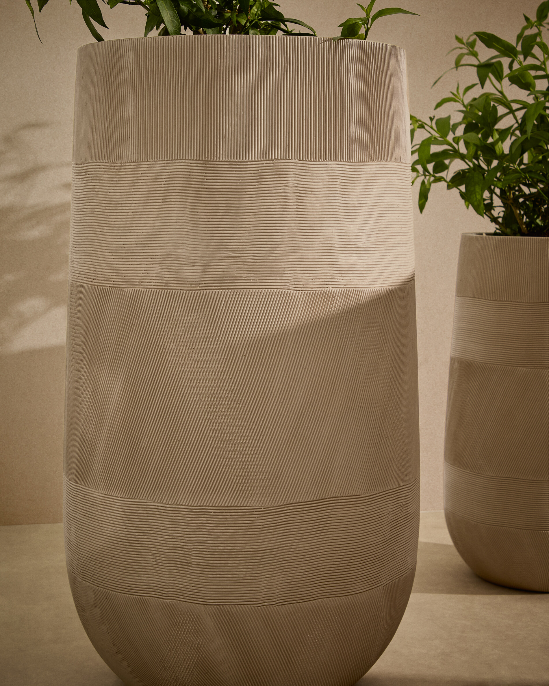 Kave Home Plantenpot 'Tival' Set van 2 stuks, kleur Beige