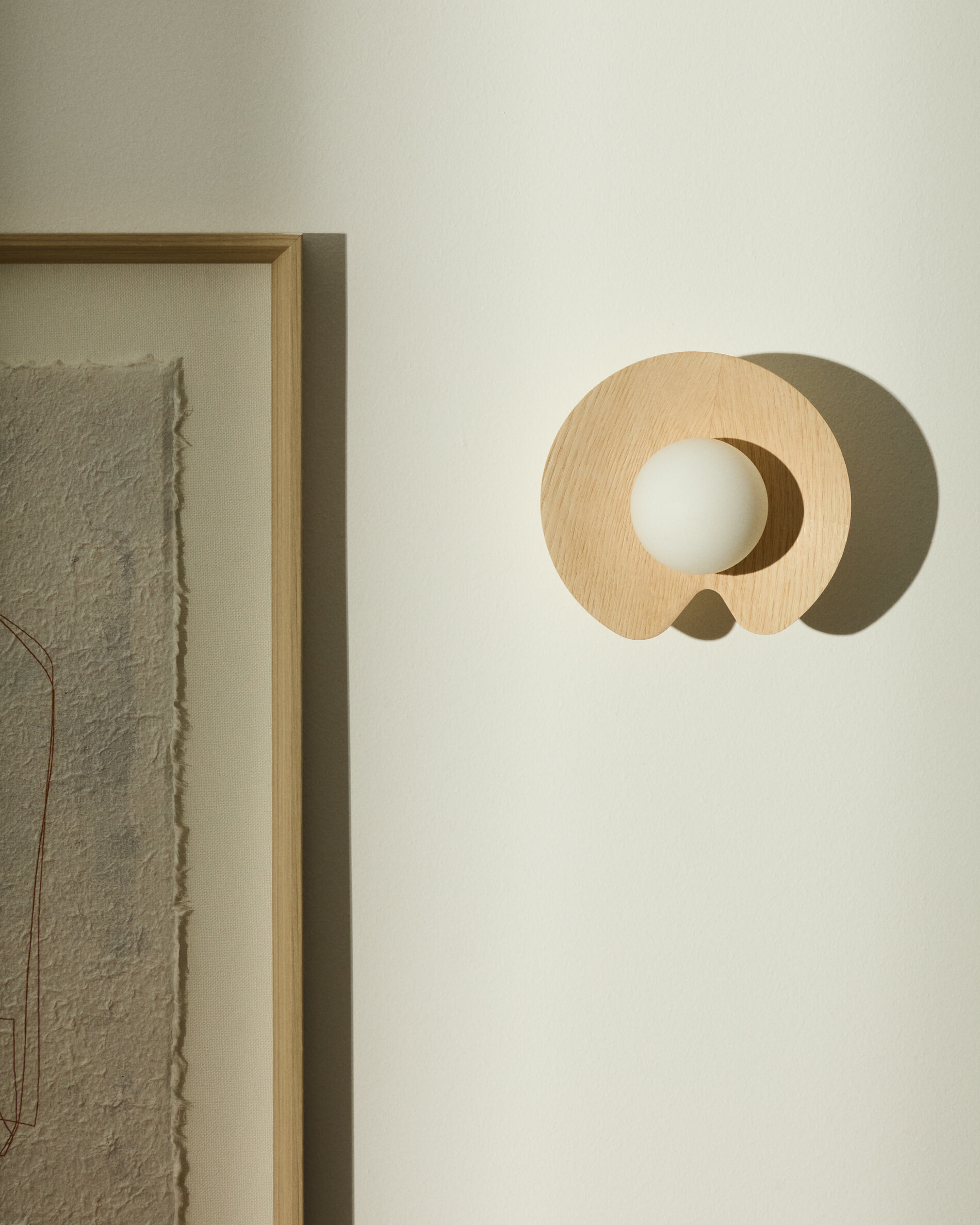 Kave Home Wandlamp 'Wilara' Eiken en glas