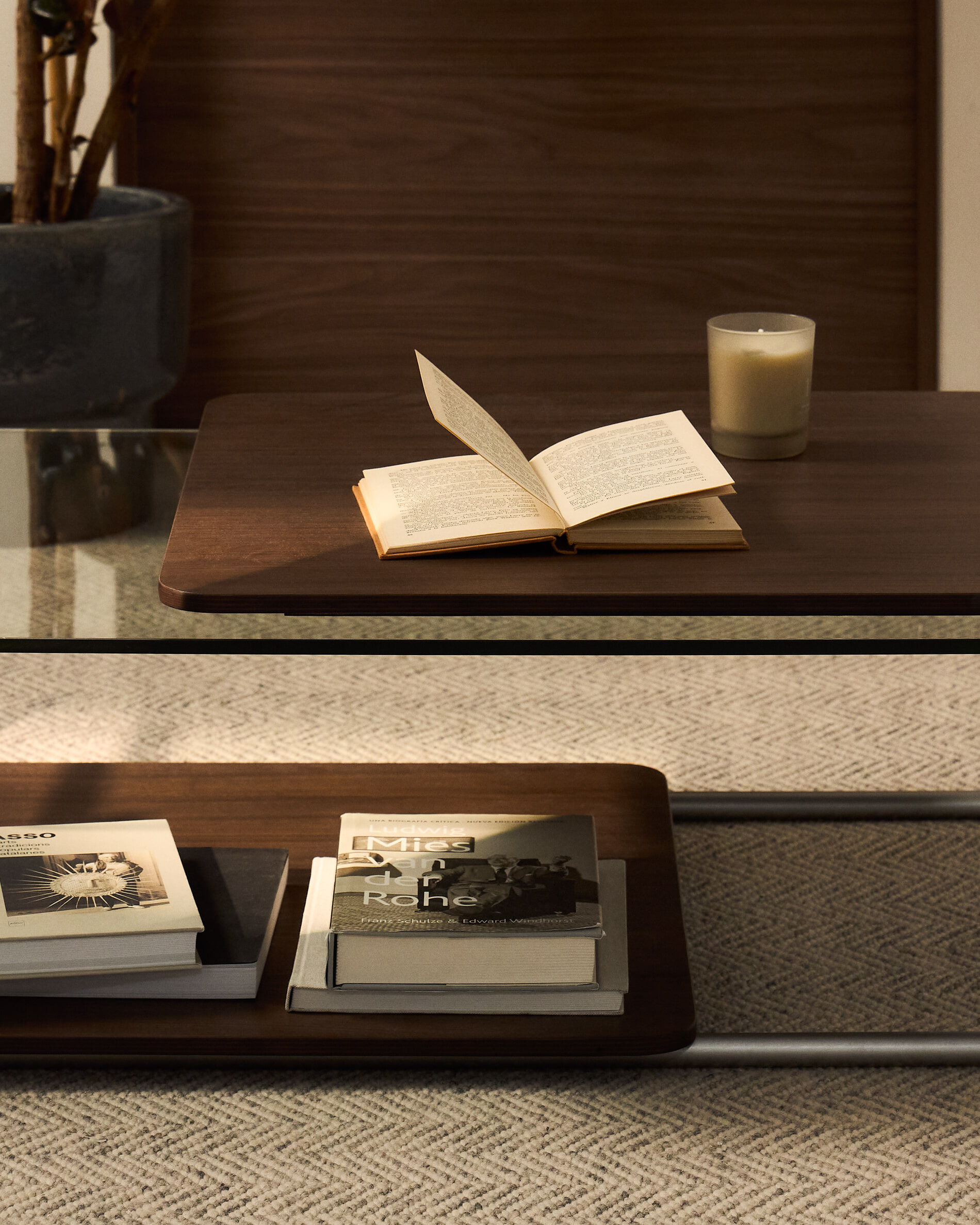 Kave Home Salontafel 'Tarsel' Glas en walnootfineer, 140 x 60cm