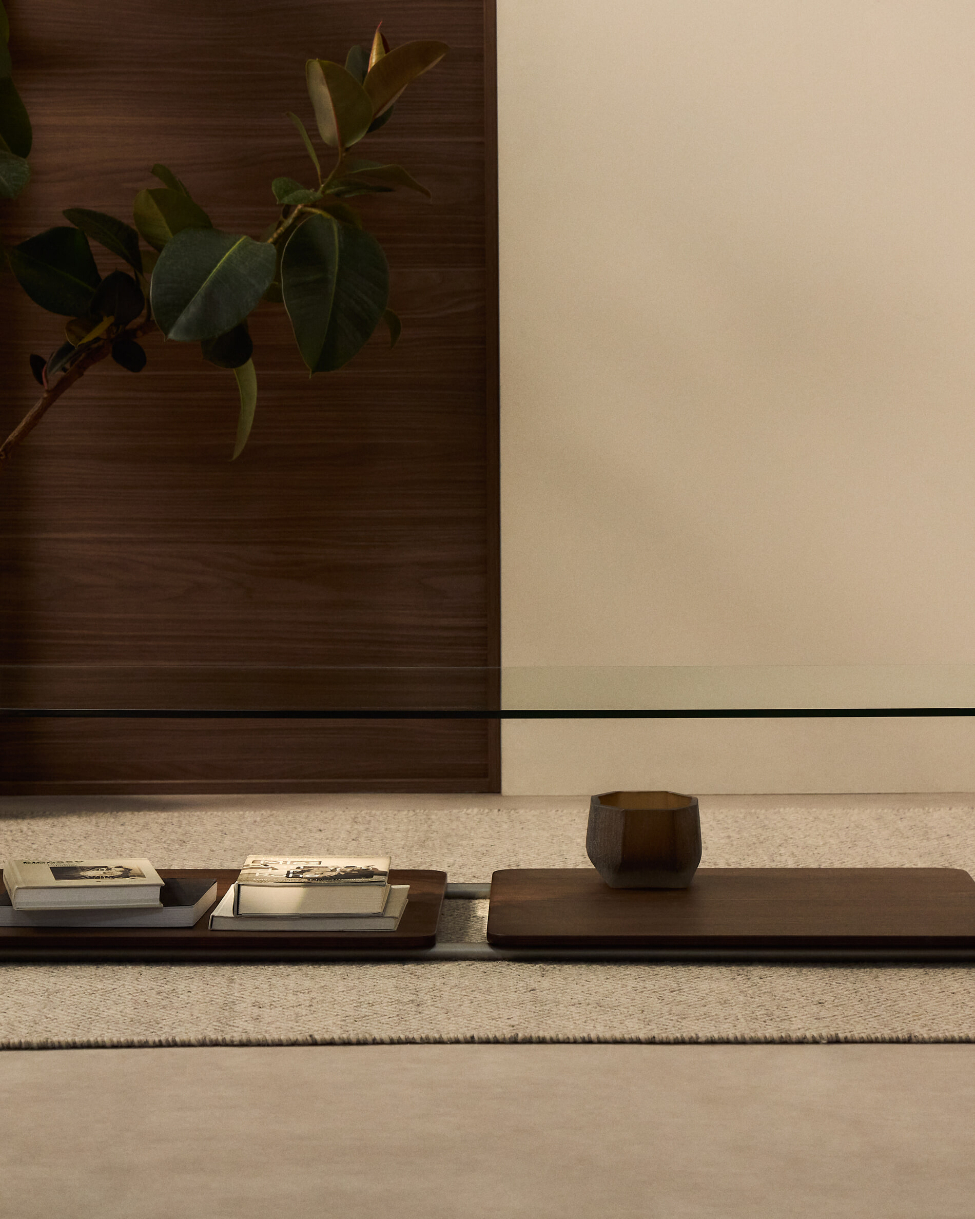 Kave Home Salontafel 'Tarsel' Glas en walnootfineer, 140 x 60cm