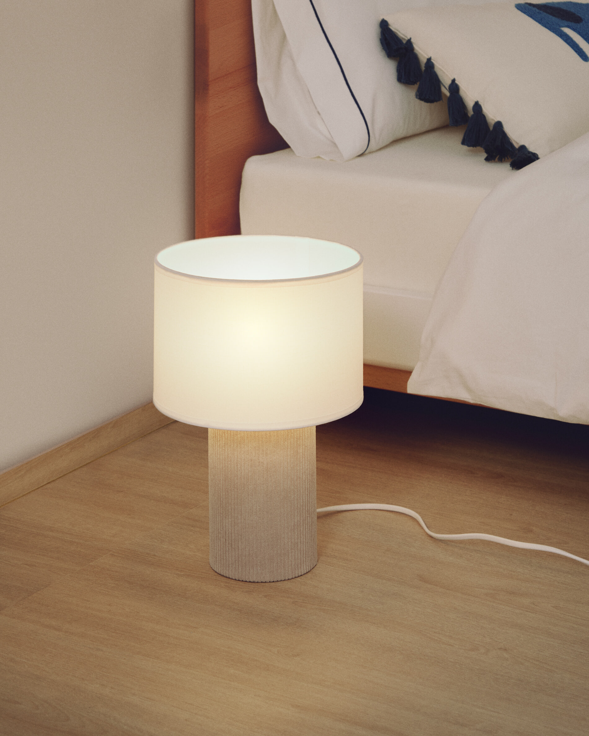 Kave Home Tafellamp 'Bianella' Corduroy, kleur Beige