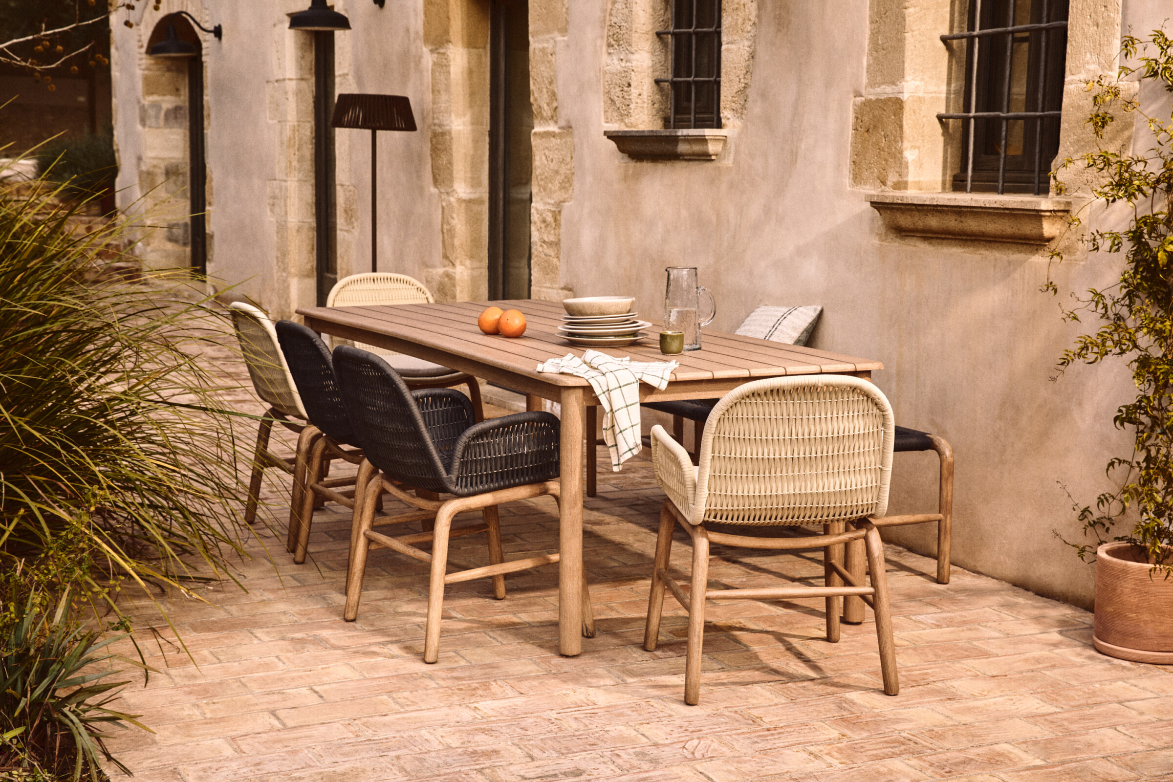 Kave Home Tuintafel 'Sori' Acaciahout, 240 x 100cm