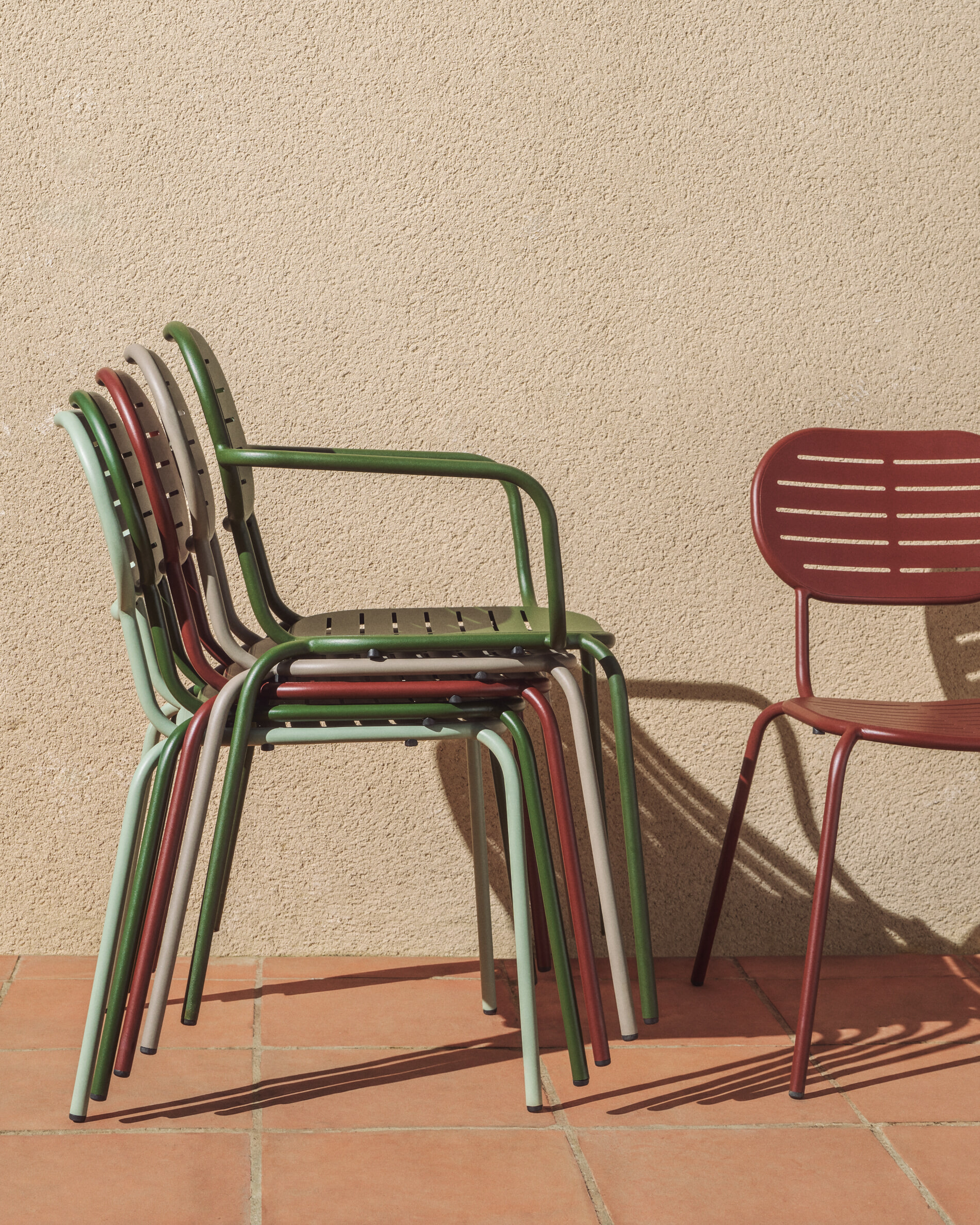 Kave Home Tuinstoel 'Brai' Staal, kleur Beige