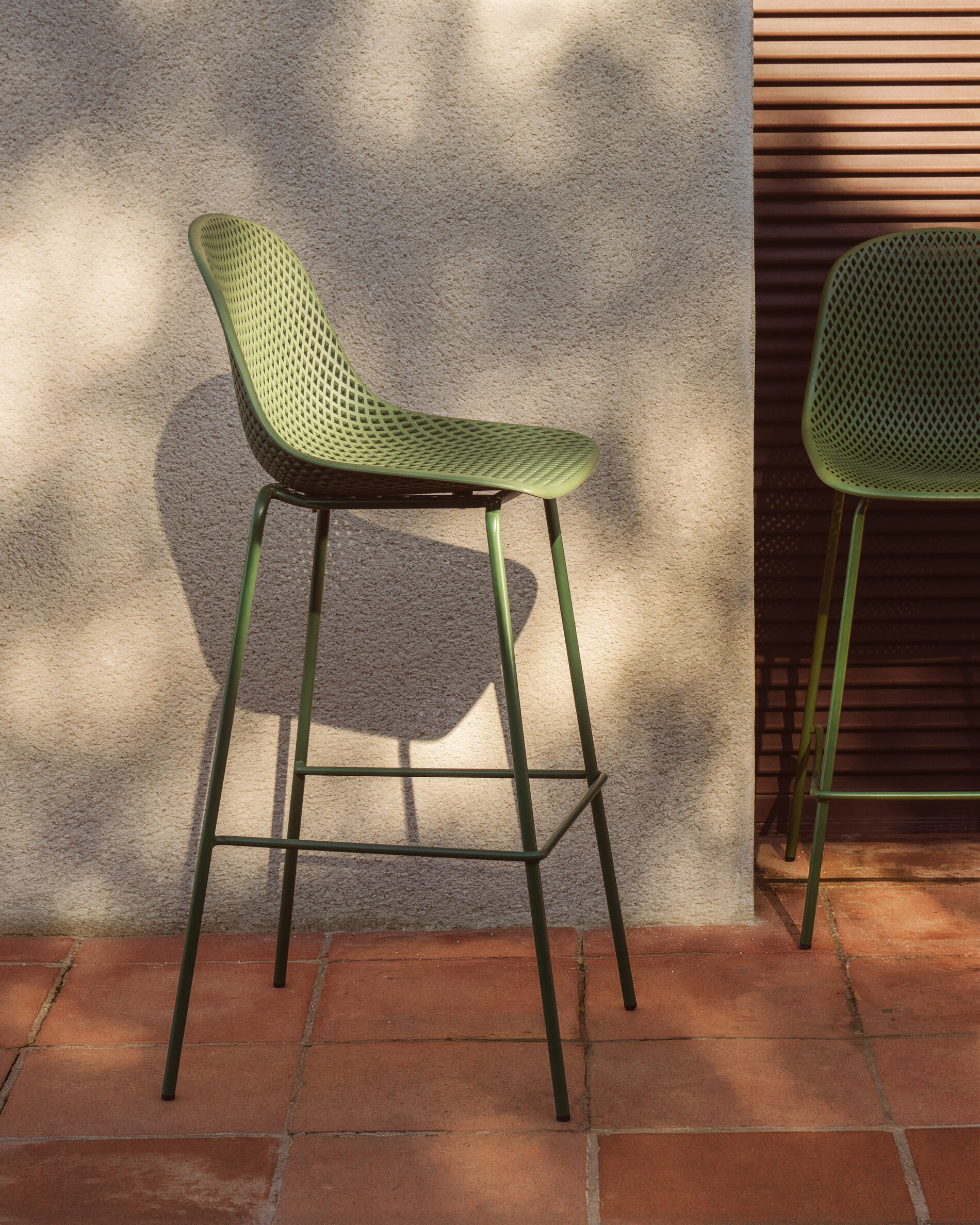 Kave Home Barkruk 'Quinby' kleur Groen (zithoogte 75cm)