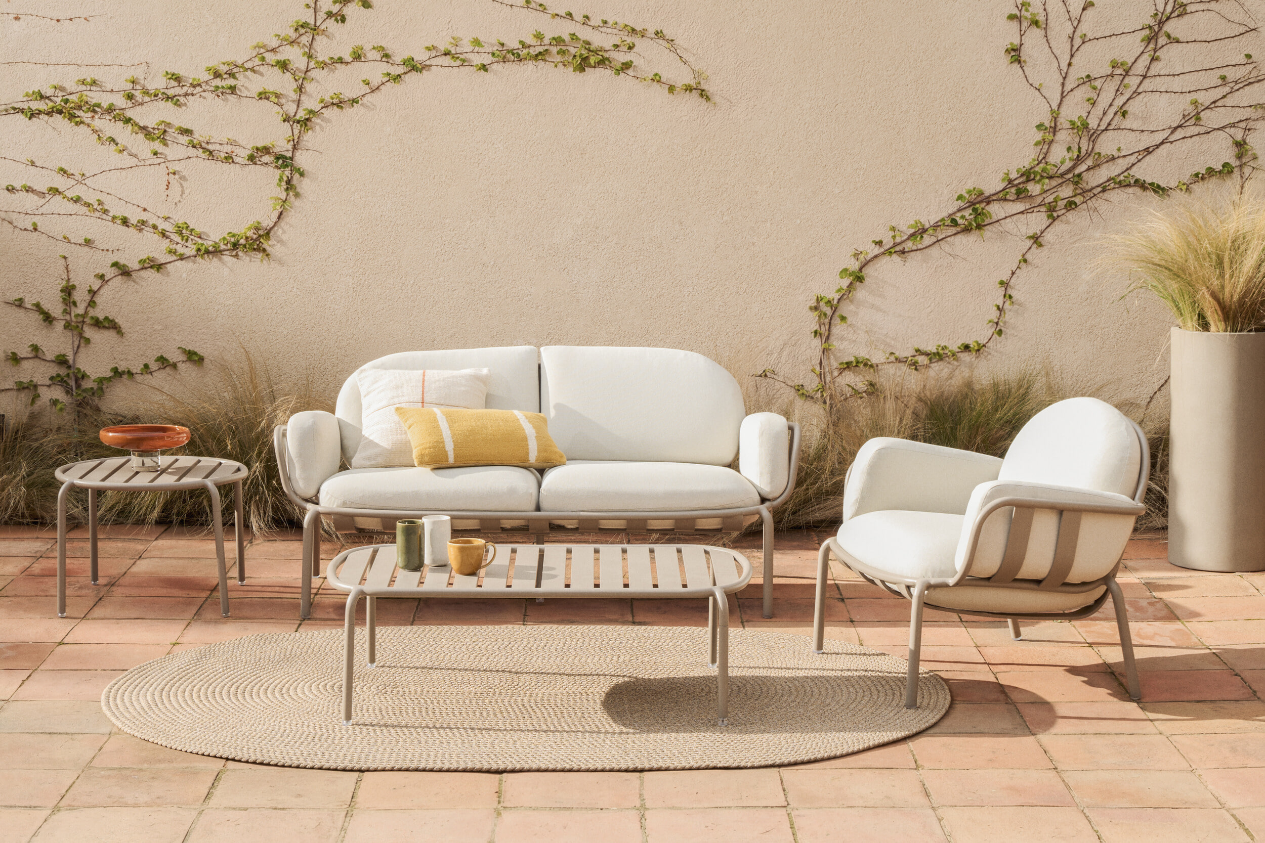 Kave Home 2-zits Tuinbank 'Joncols' 164cm, kleur Taupe