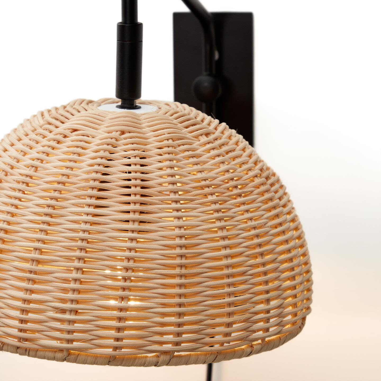 Kave Home Wandlamp 'Damila' Rotan, kleur Zwart