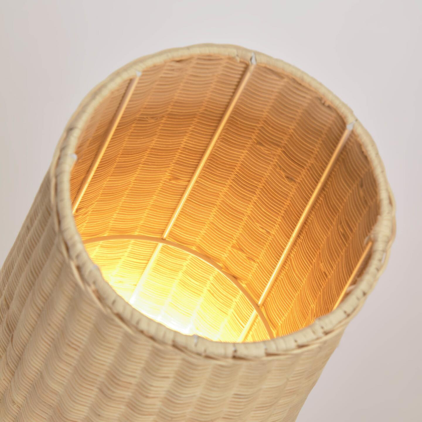 Kave Home Vloerlamp 'Kamaria' Rotan