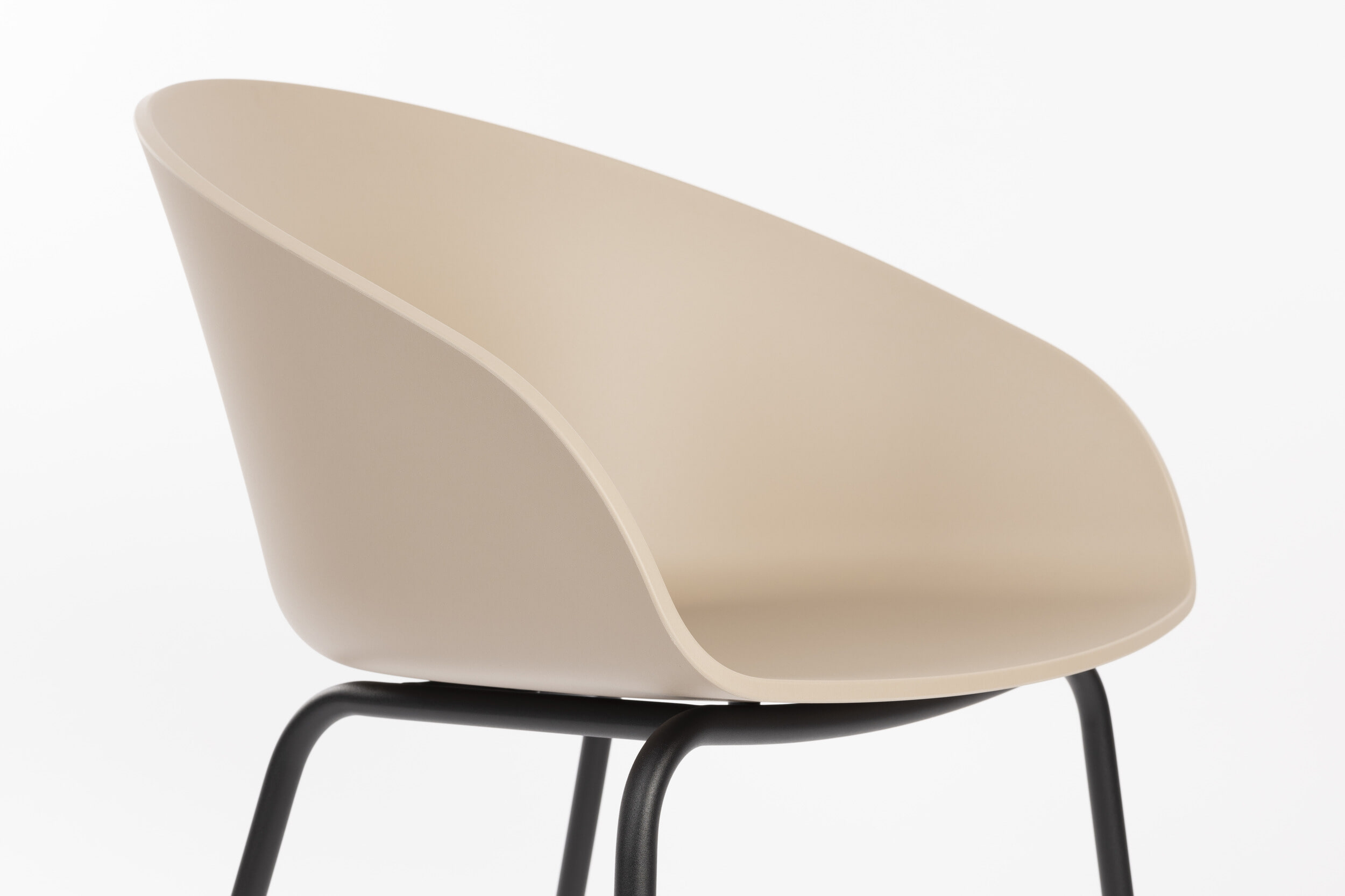 Zuiver Eetkamerstoel 'Void' Gerecycled PP, kleur Latte Brown