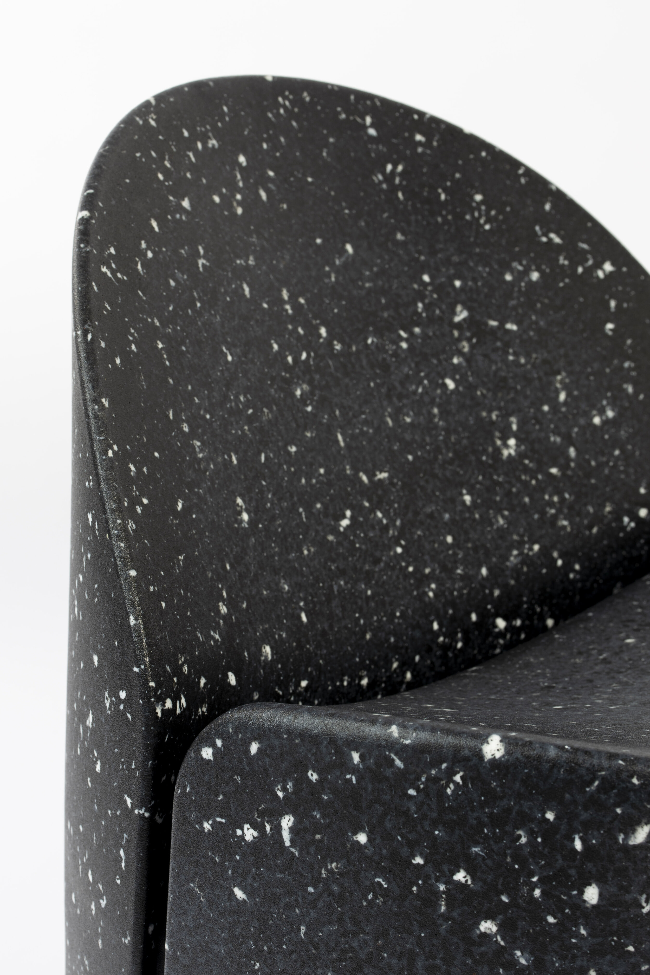 Zuiver Outdoor Fauteuil 'Bloom' kleur Zwart Galaxy