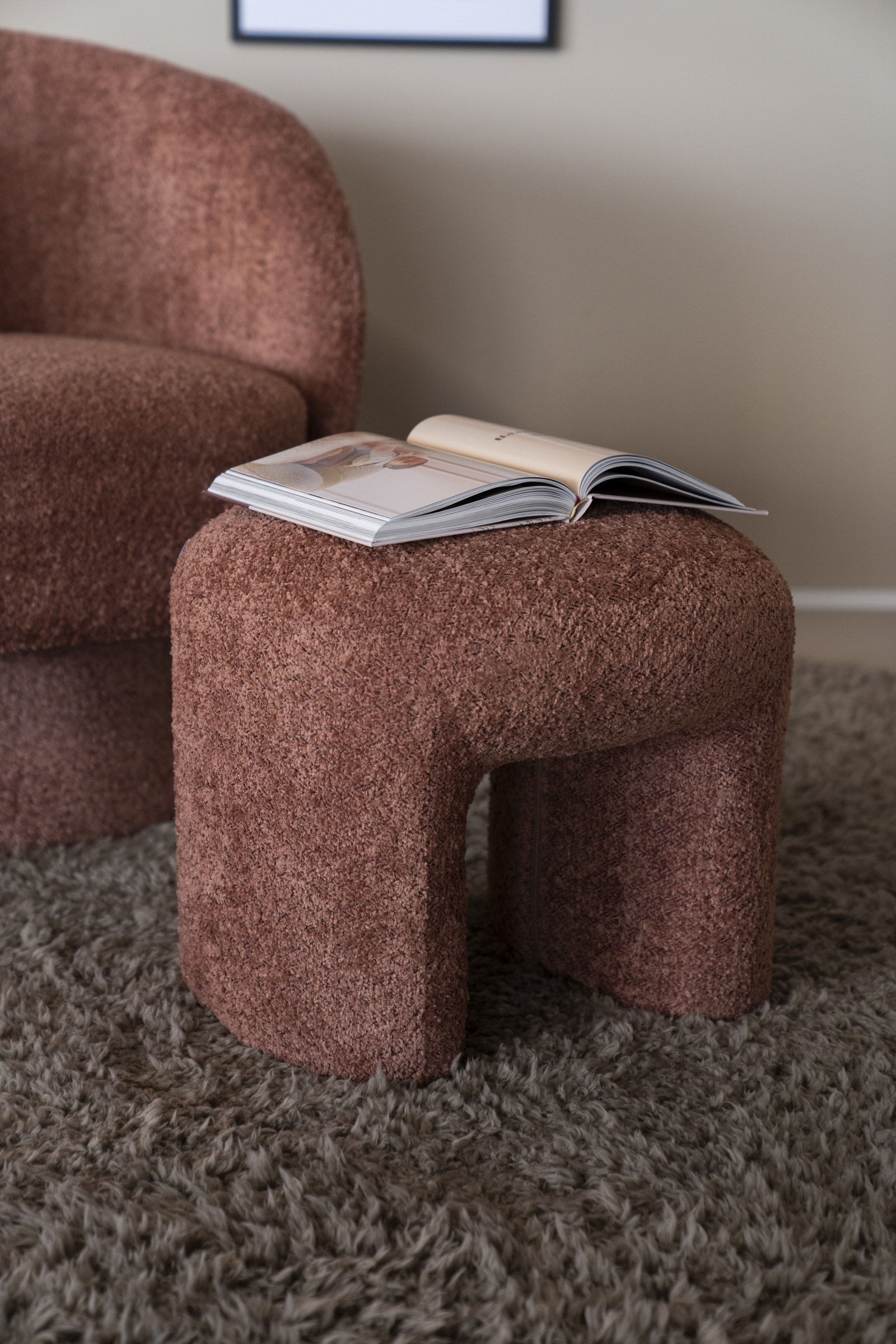 By-Boo Hocker 'Sahi' Bouclé, kleur Terracotta