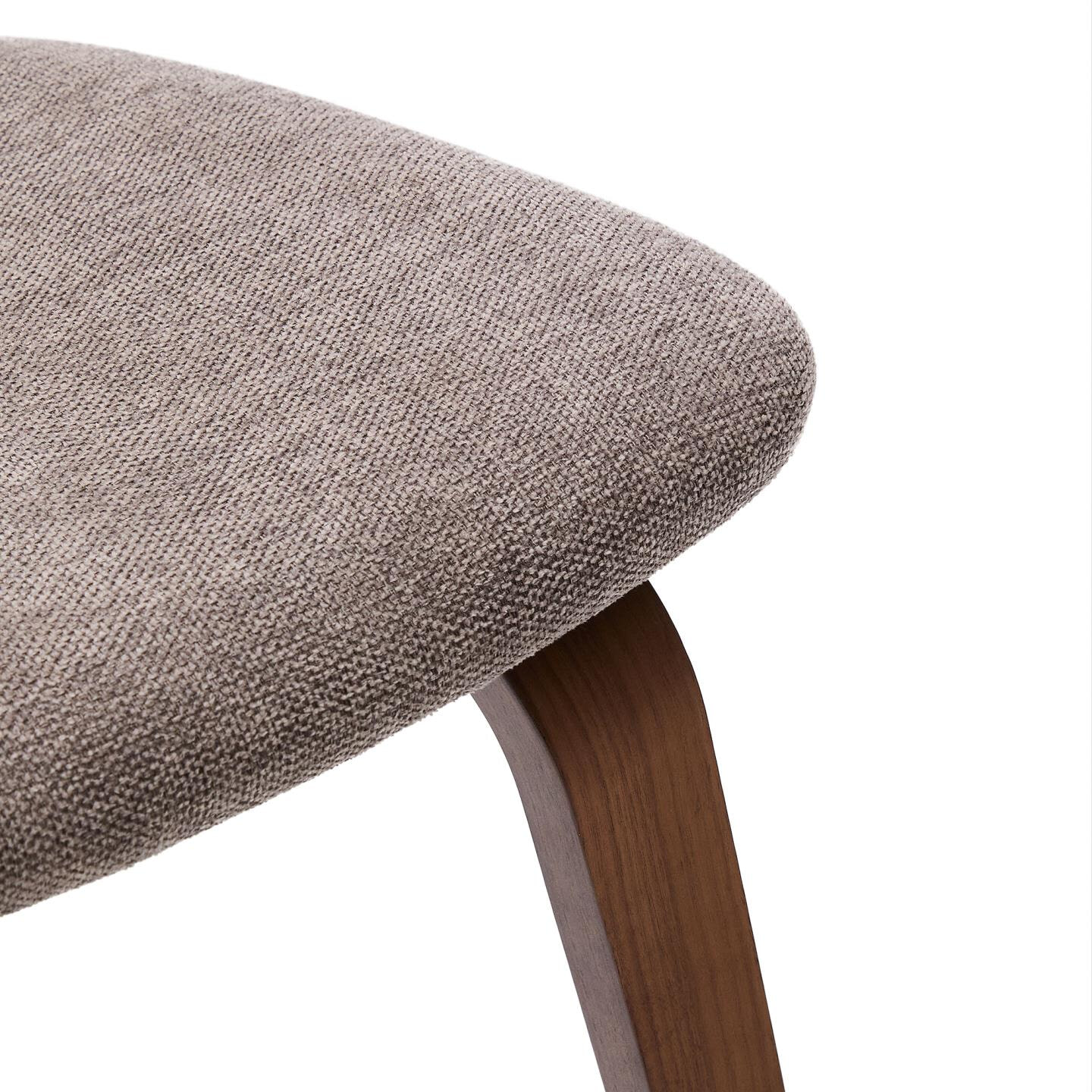 Kave Home Eetkamerstoel 'Gena' Walnoot en rubberhout, kleur Beige
