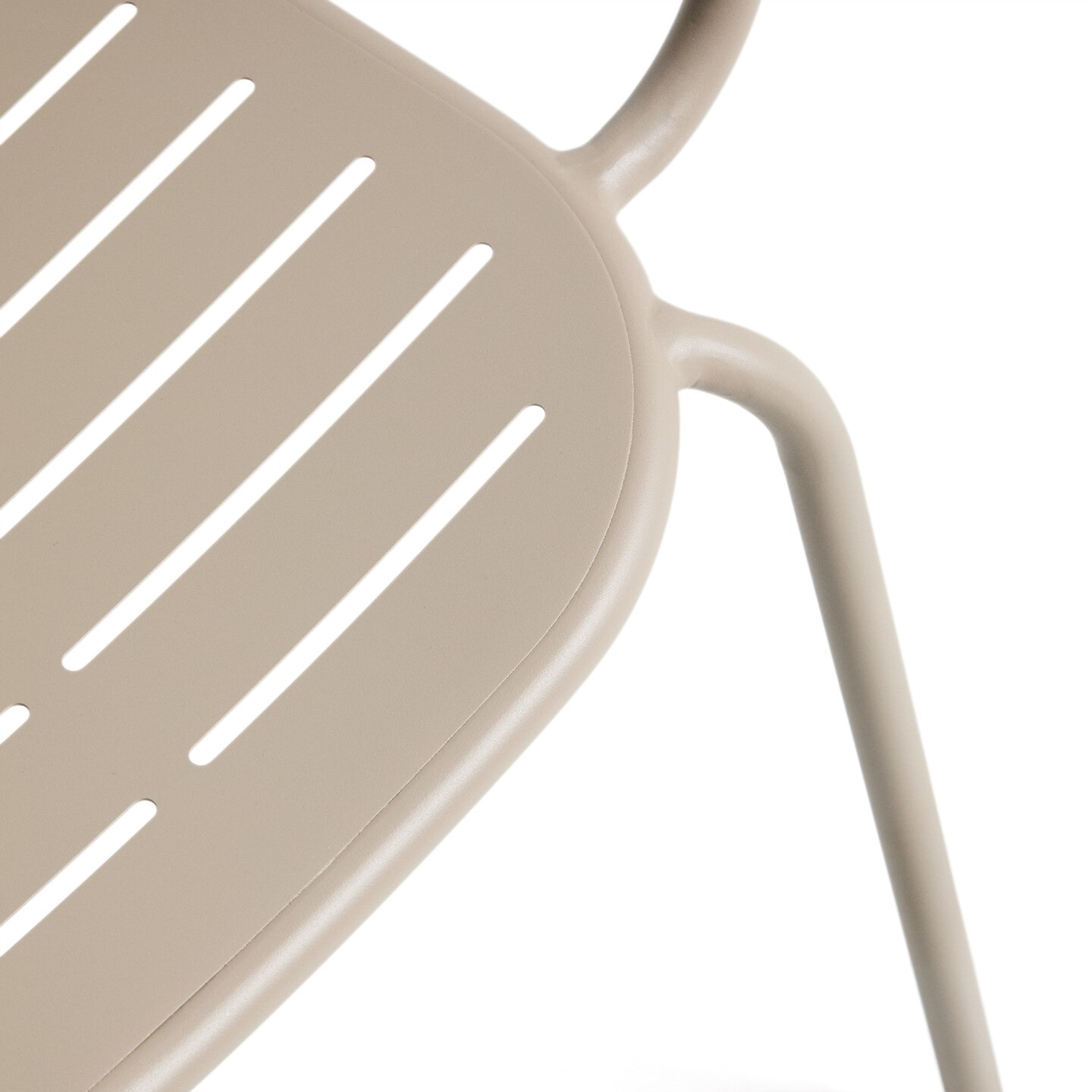 Kave Home Tuinstoel 'Brai' Met armleuning, Staal, kleur Beige