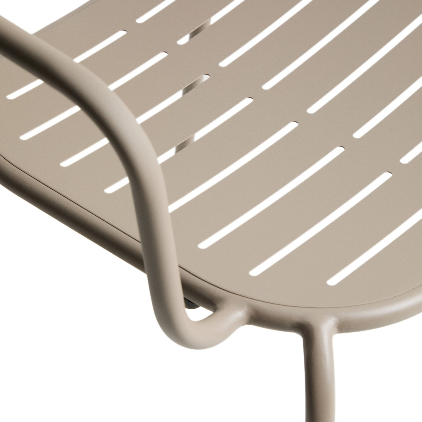 Kave Home Tuinstoel 'Brai' Met armleuning, Staal, kleur Beige