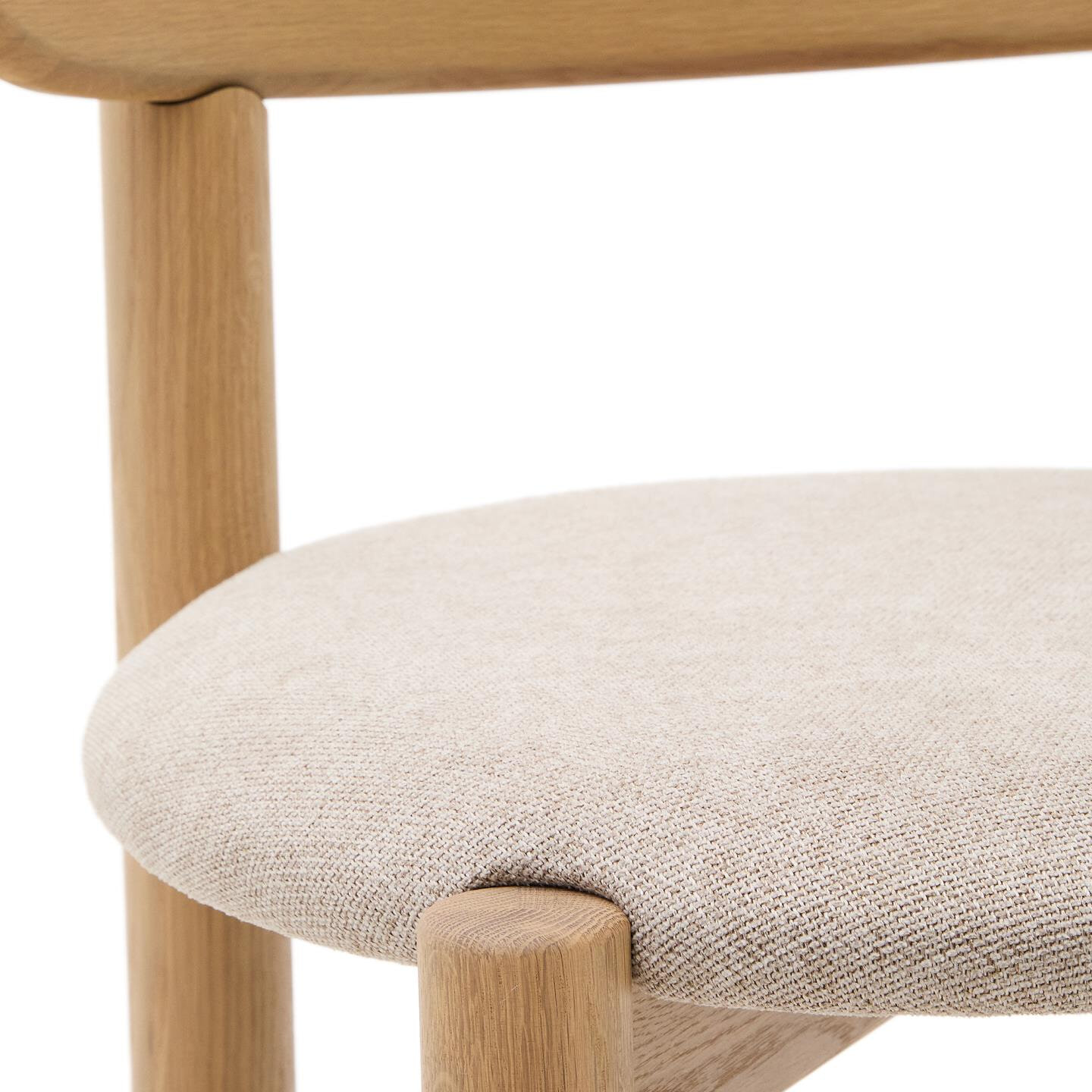 Kave Home Eetkamerstoel 'Nebai' Eikenhout en chenille, kleur Beige