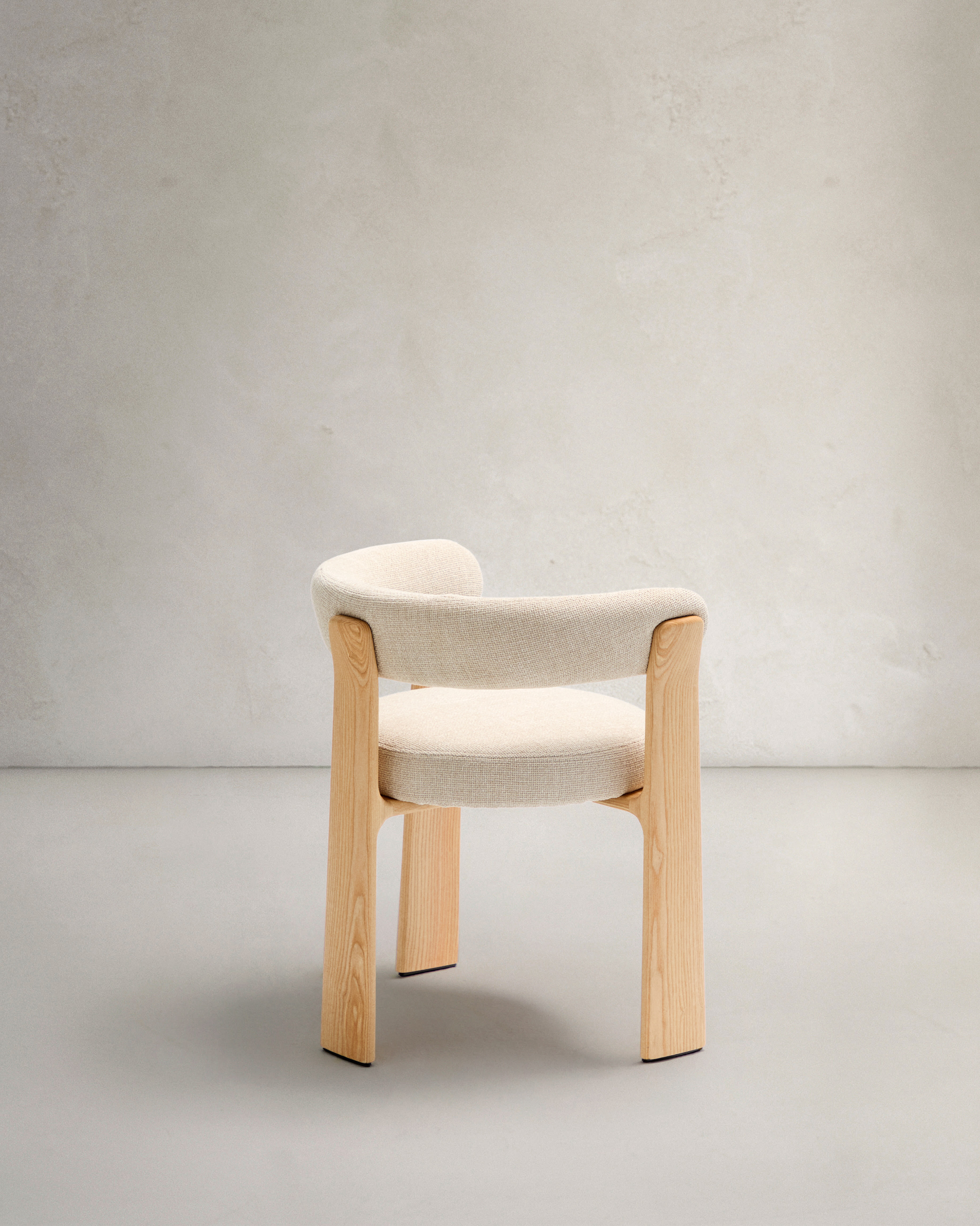 Kave Home Eetkamerstoel 'Granite' Chenille en essenhout, kleur Beige/Naturel