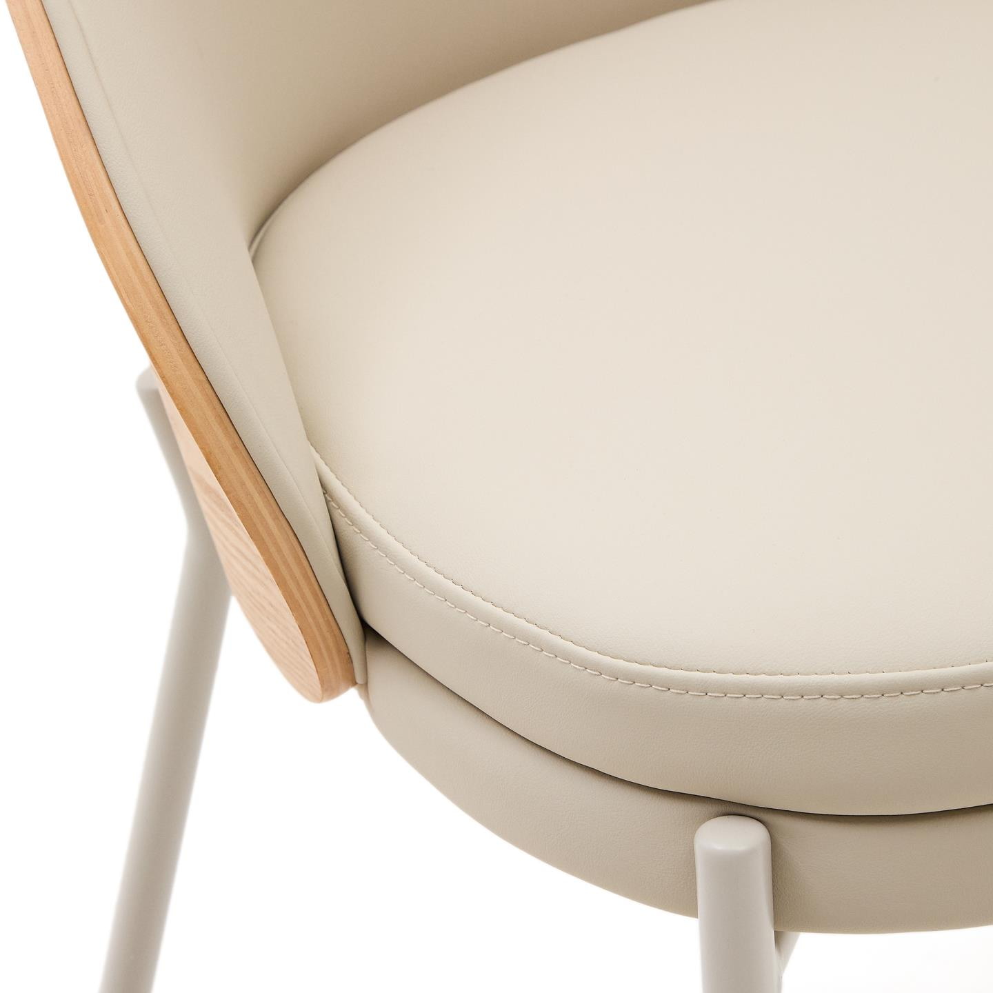 Kave Home Eetkamerstoel 'Eamy' Lederlook, kleur Beige