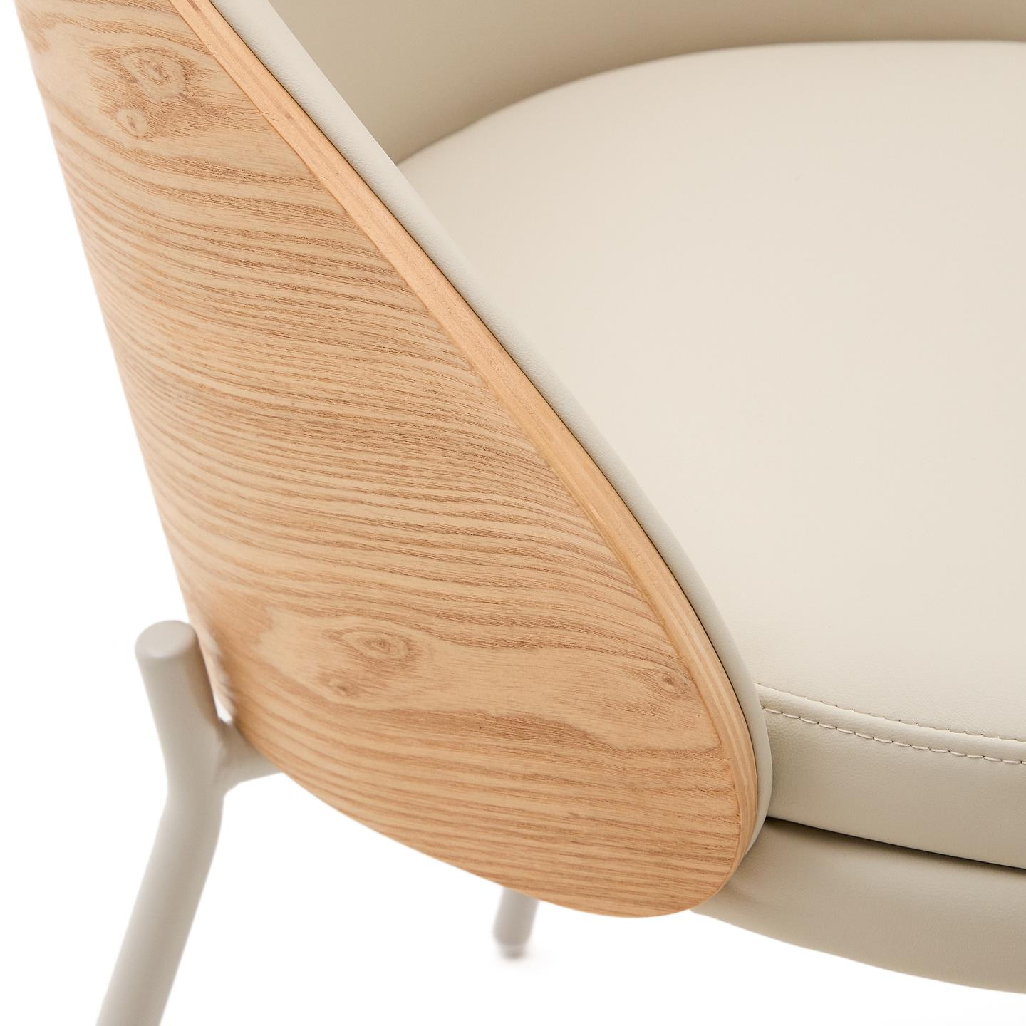 Kave Home Eetkamerstoel 'Eamy' Lederlook, kleur Beige
