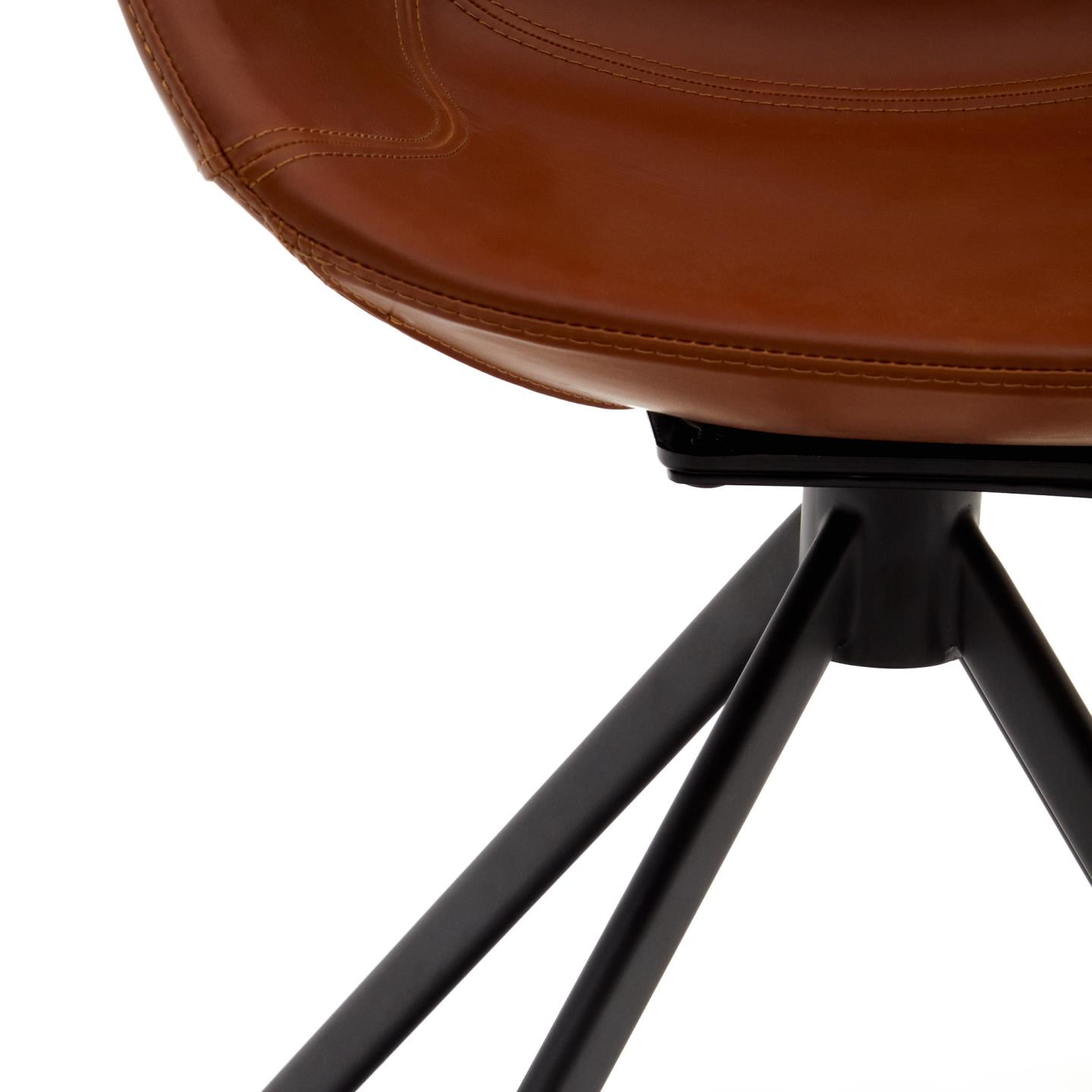 Kave Home Draaibare Eetkamerstoel 'Tissiana' PU leder, kleur Bruin