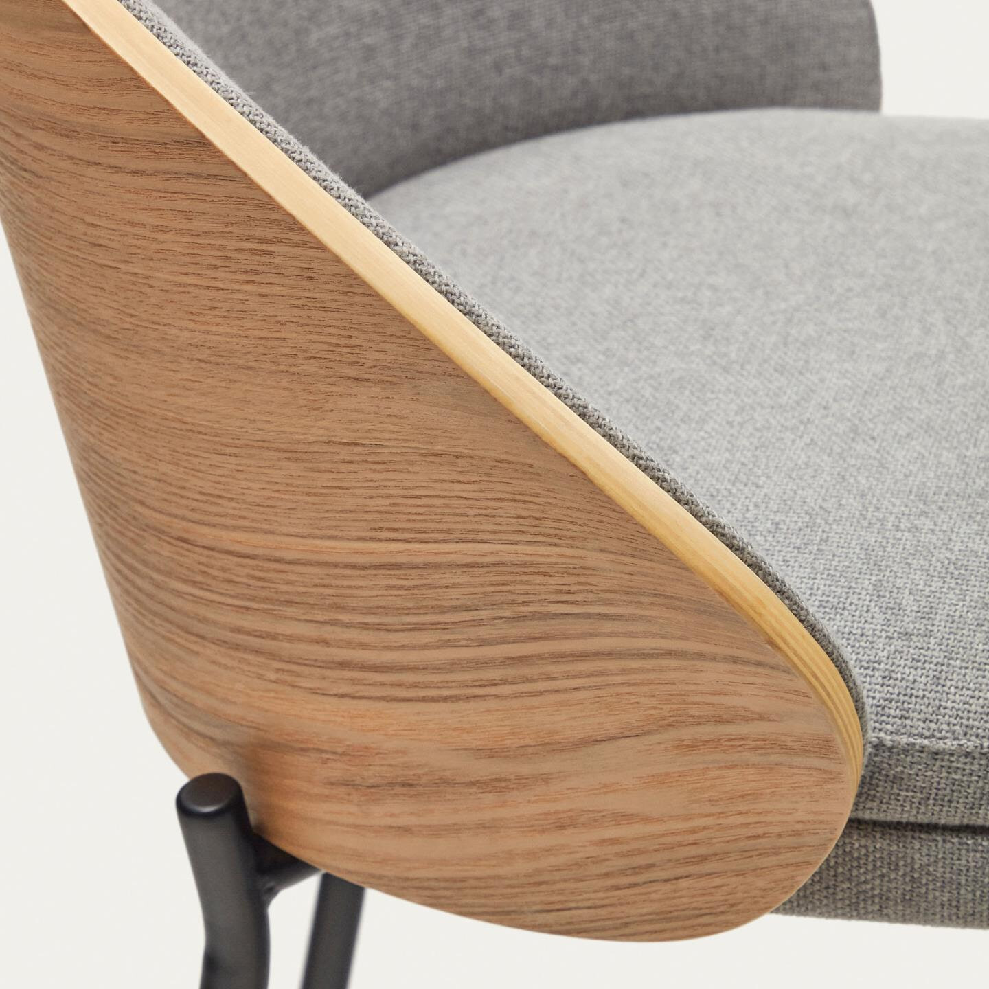 Kave Home Barkruk 'Eamy' Essenhout, kleur Lichtgrijs/Naturel (zithoogte 77cm)