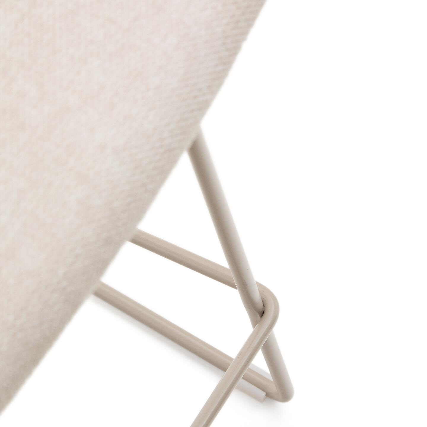 Kave Home Barkruk 'Zahara' kleur Beige (zithoogte 65cm)