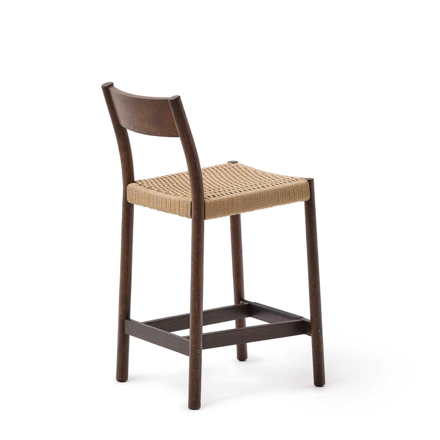 Kave Home Barkruk 'Yalia' Eikenhout, kleur Walnoot (zithoogte 65cm)