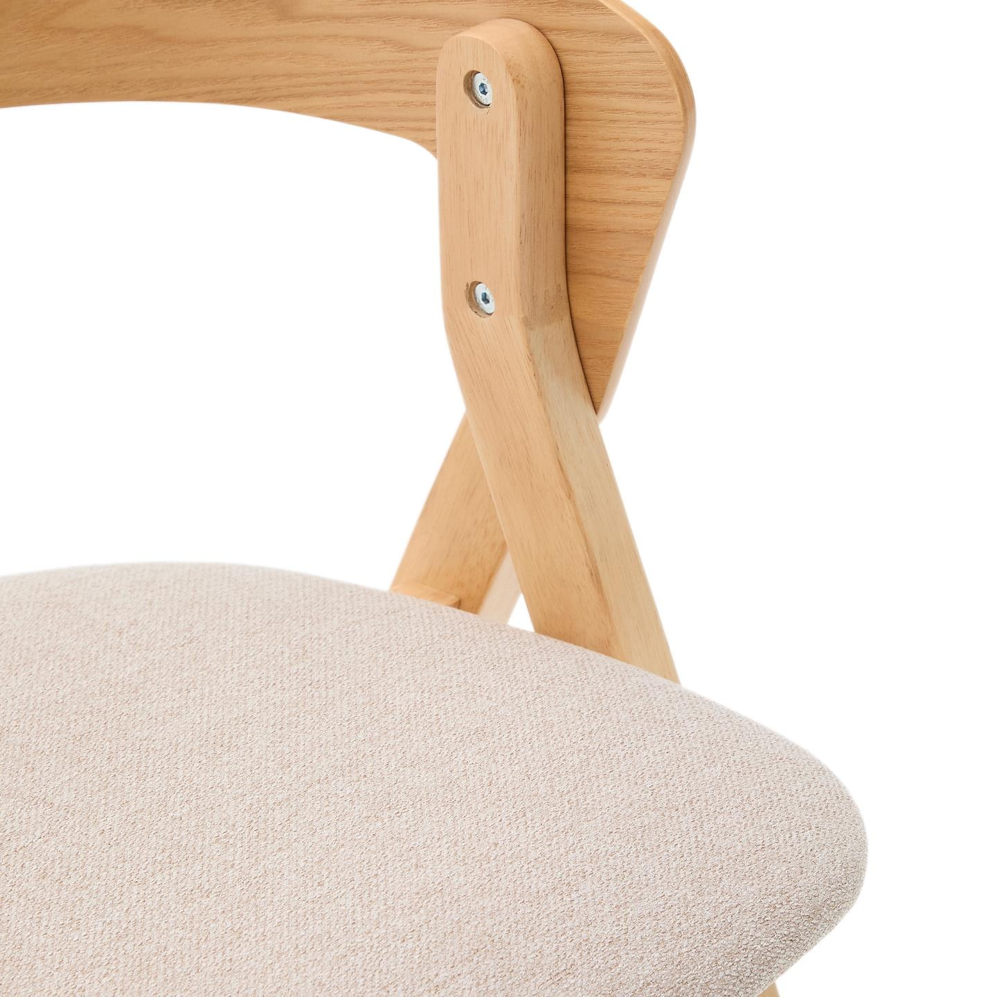 Kave Home Eetkamerstoel 'Godia' Chenille en hout, kleur Beige/Naturel