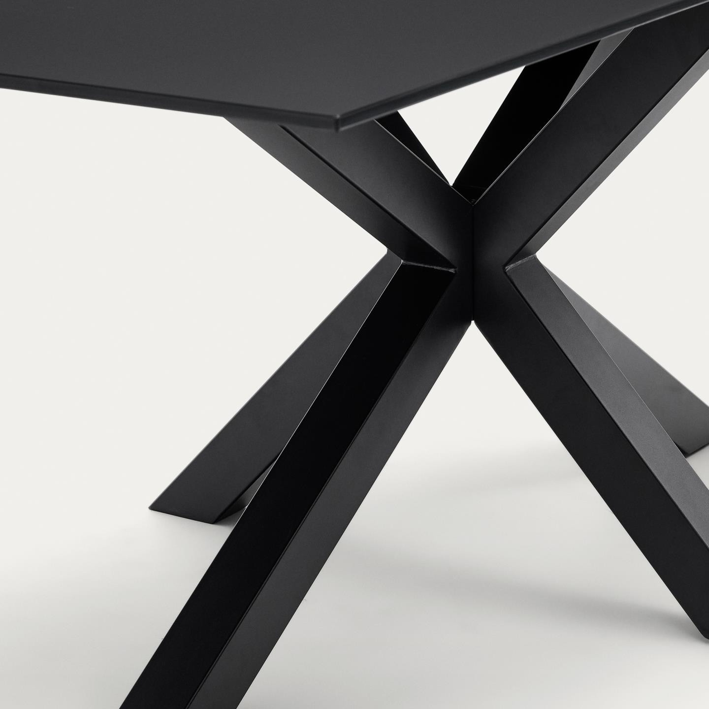 Kave Home Eettafel 'Argo' Glas, 180 x 100cm, kleur Zwart