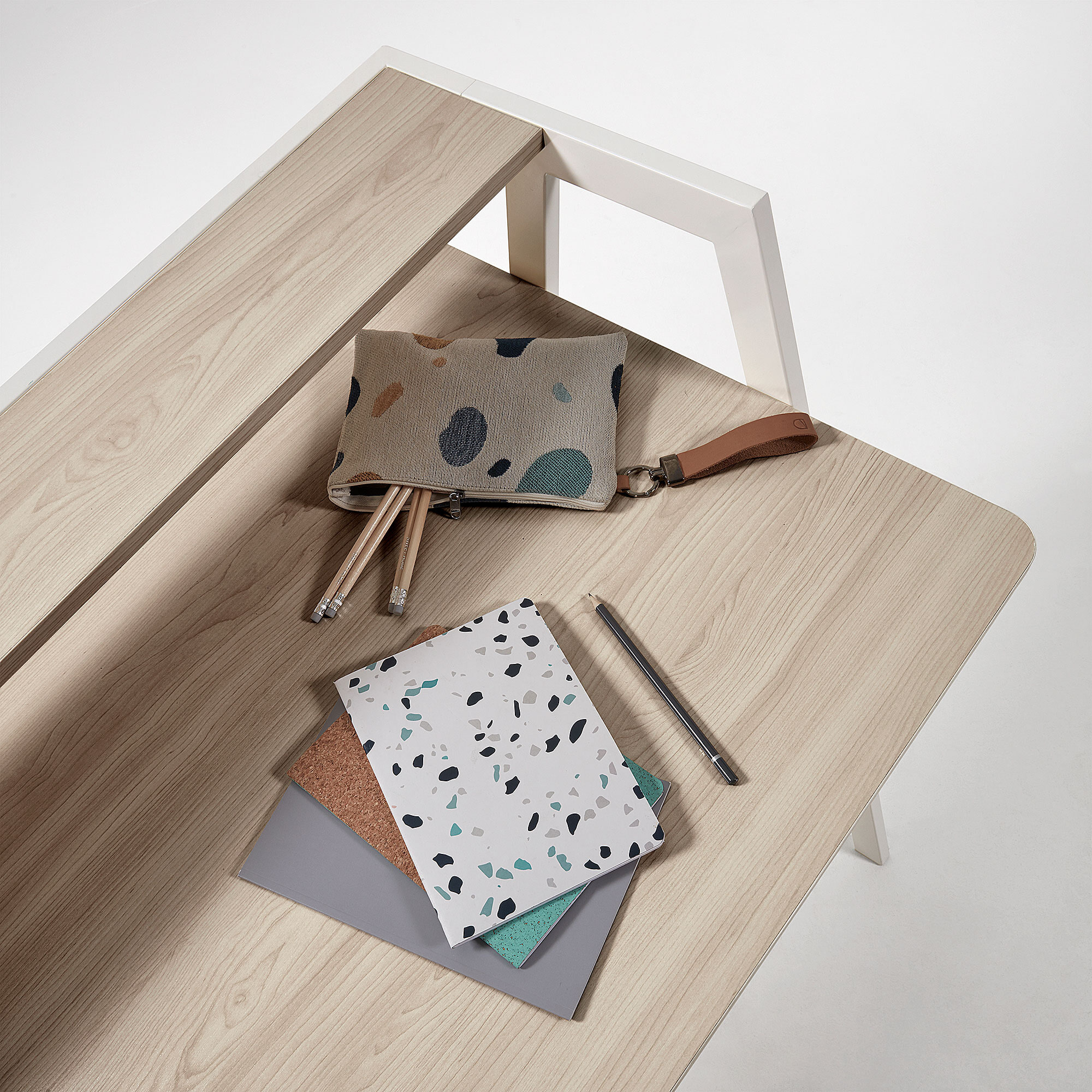 Kave Home Bureau 'Aarhus'