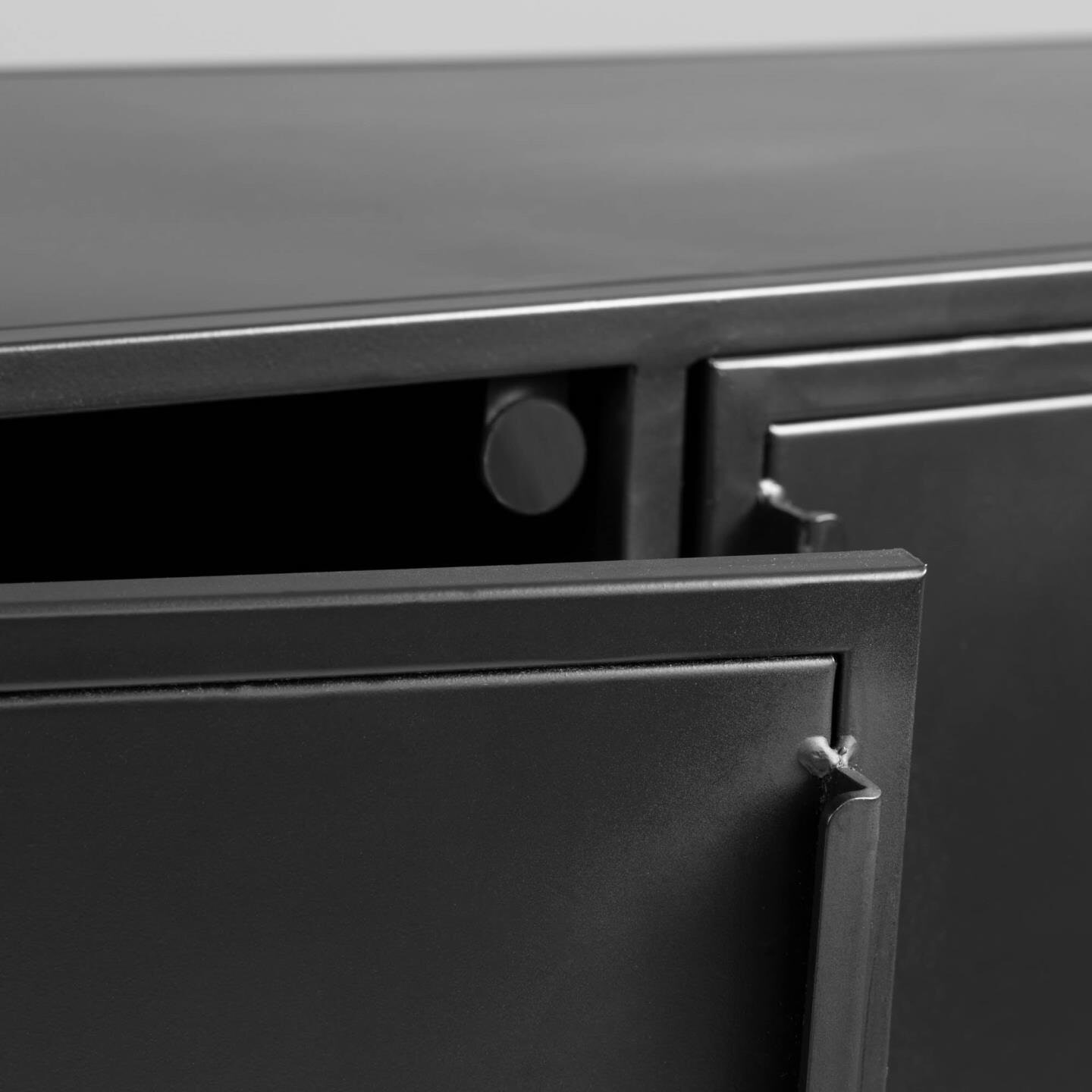 Kave Home Dressoir 'Shantay' Zwart metaal, 160cm