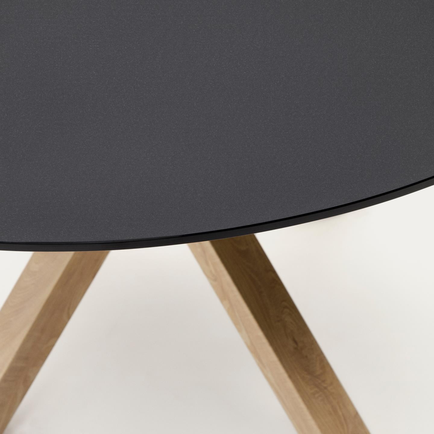 Kave Home Ronde Eettafel 'Argo' Glas en houtlook, 120cm, kleur Zwart