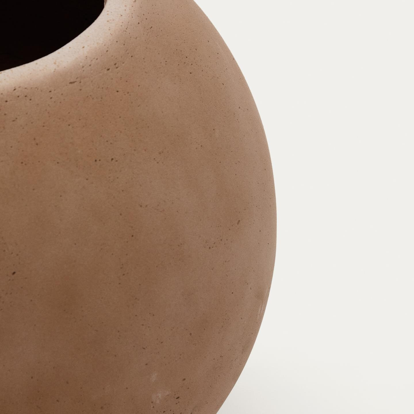 Kave Home Plantenpot 'Solna' Terracotta look, Ø66cm