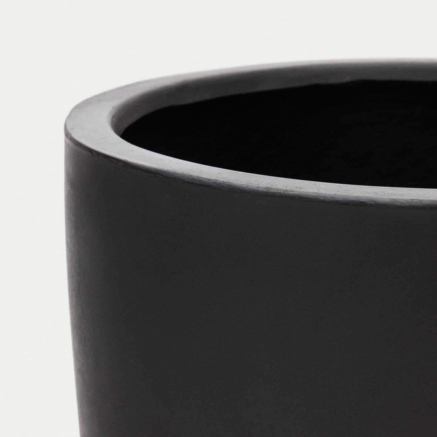 Kave Home plantenpot 'Aiguablava' Ø56cm, kleur Zwart