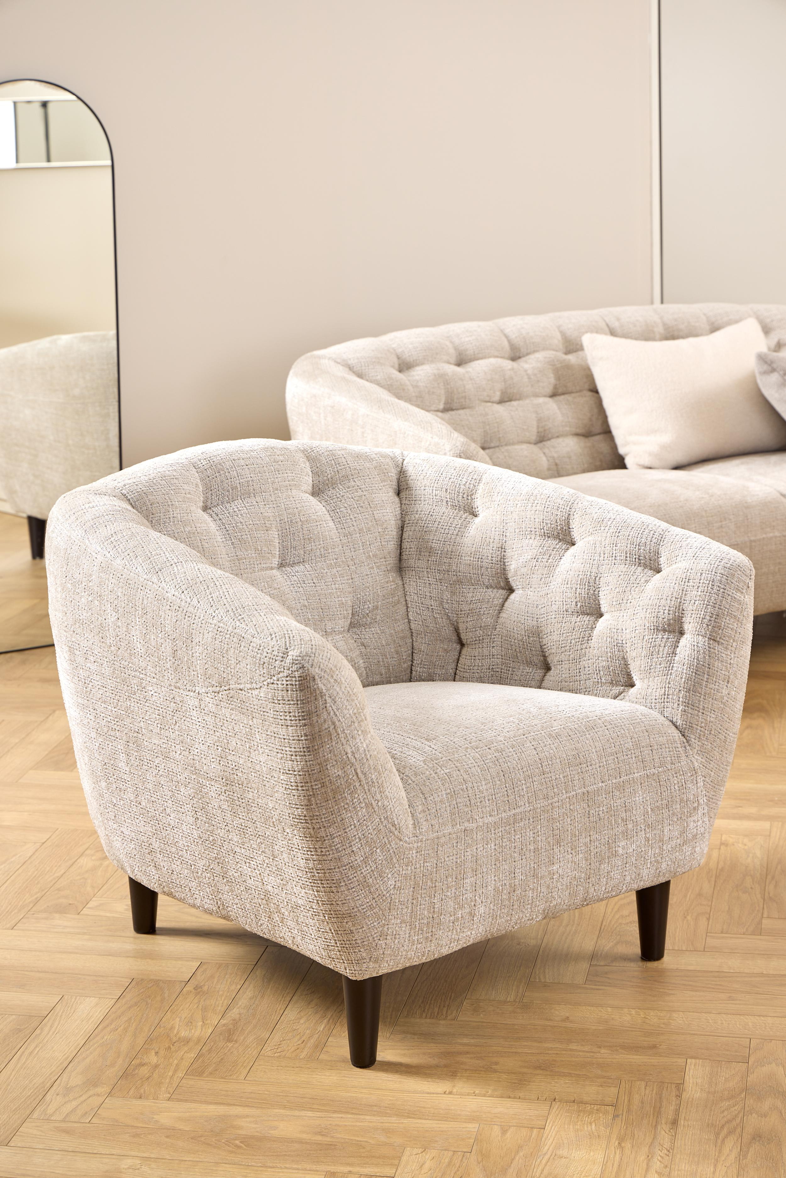 Bendt Fauteuil 'Loes' Chenille, kleur Beige