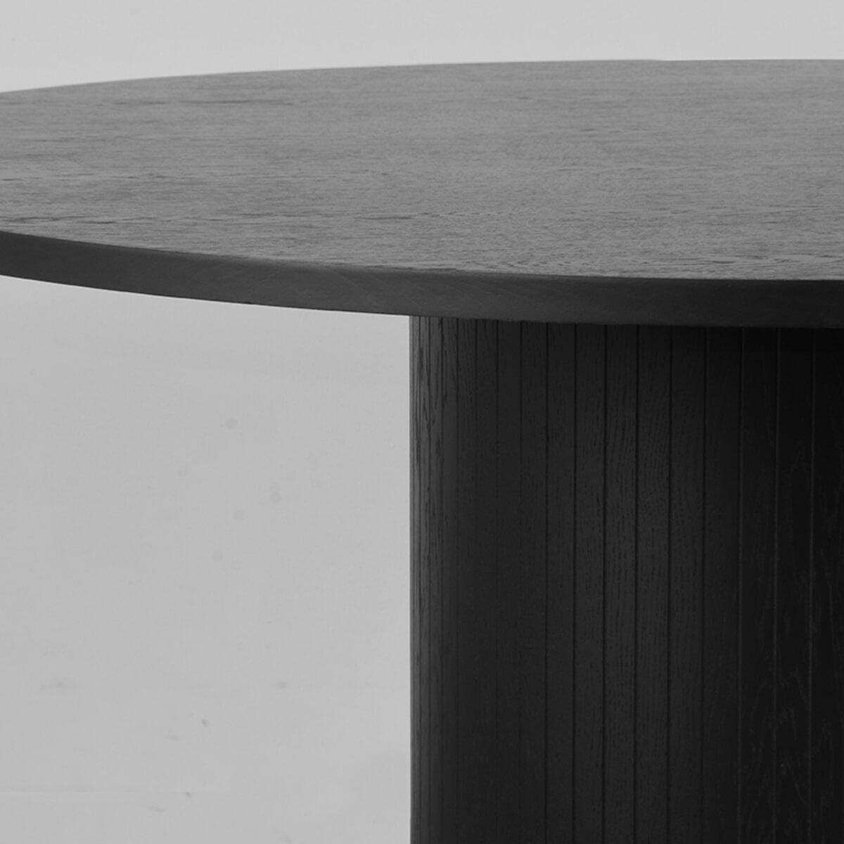 LABEL51 Ronde Eettafel 'Oliva' Zwart Eiken, 130cm