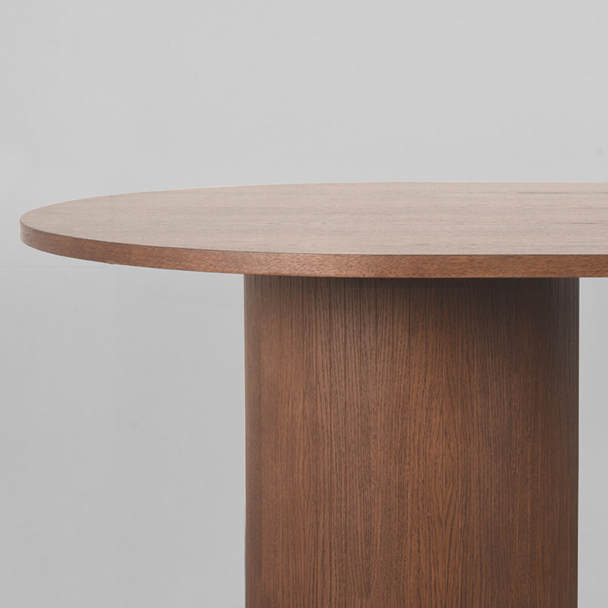 LABEL51 Ovale Eettafel 'Oliva' Walnoot Eiken, 240 x 120cm