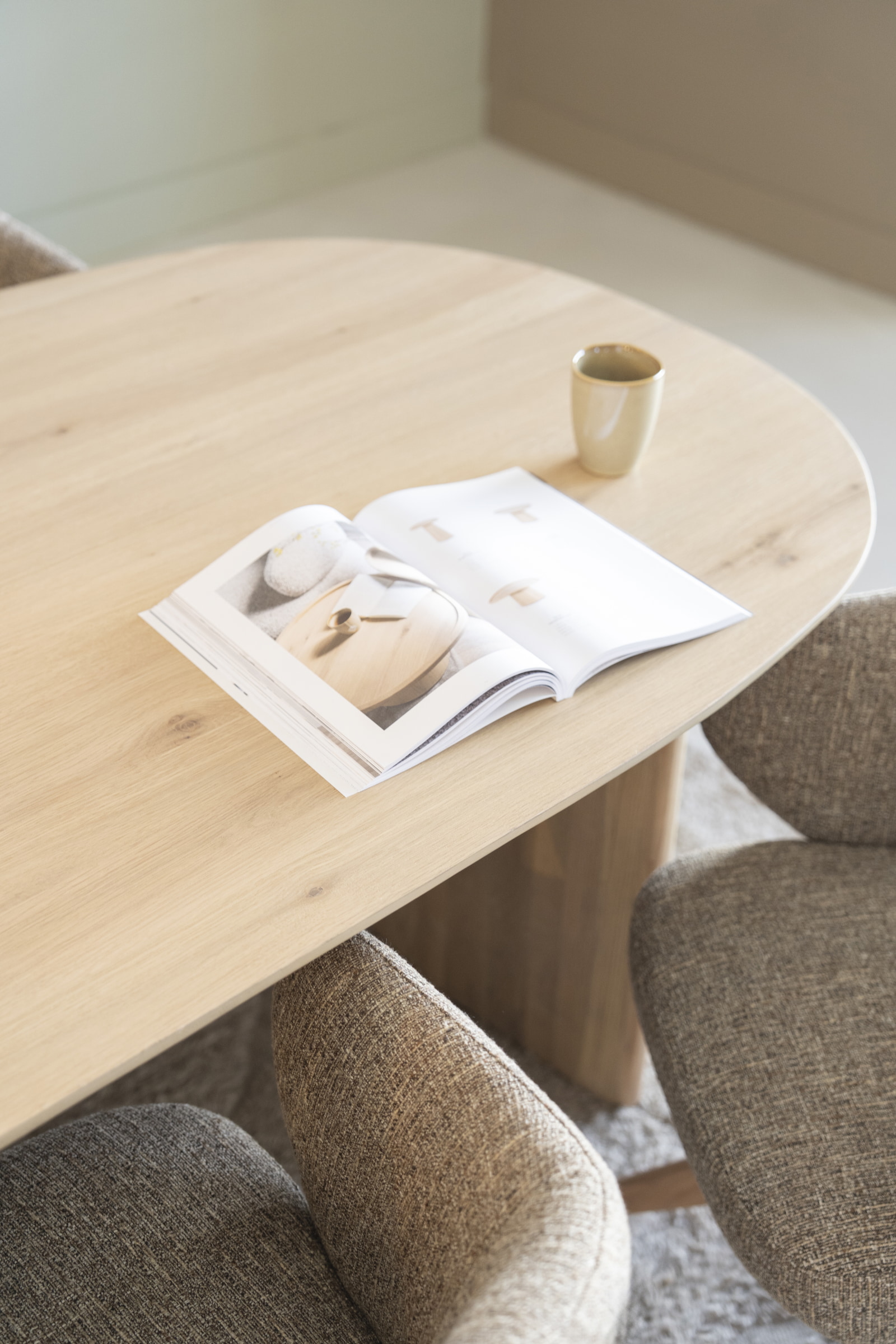Eleonora Eettafel 'Dex' Eiken, 250 x 100cm, kleur Naturel