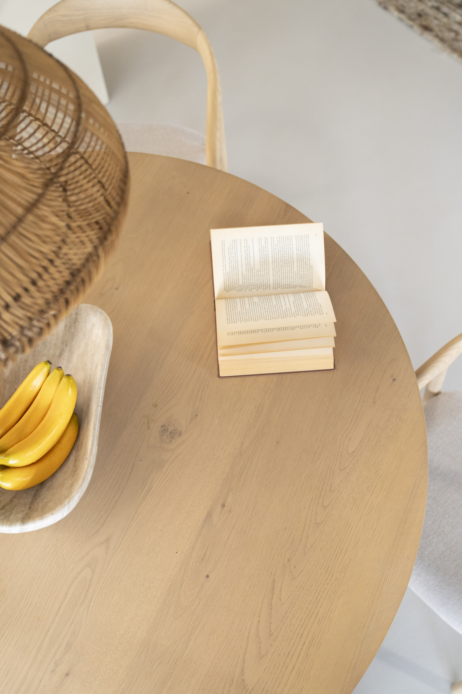 Eleonora Ronde Eettafel 'Nola' Eikenhout, 130cm