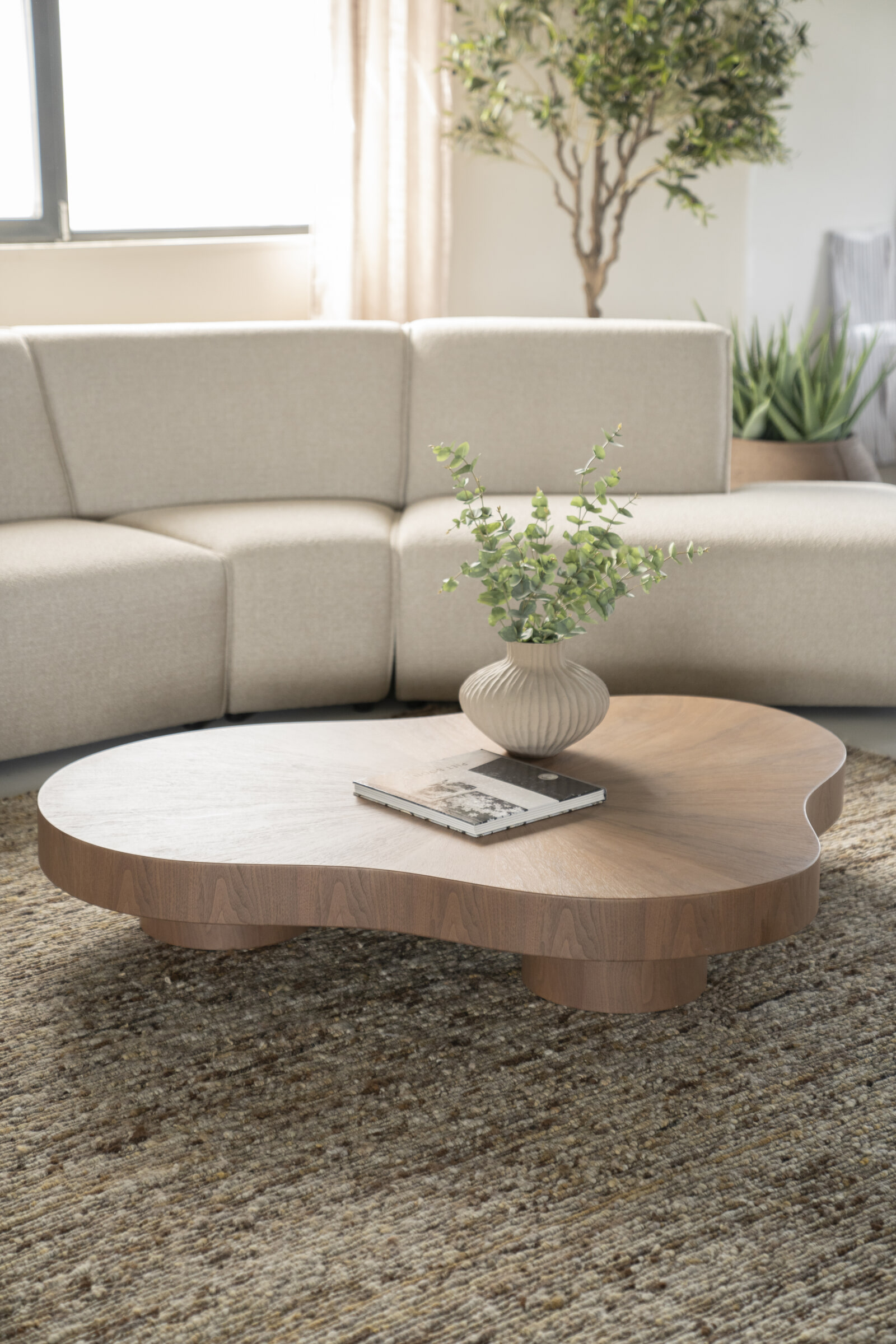 Eleonora Organische Salontafel 'Bobbie' Walnootfineer lichtbruin, 150 x 110cm, kleur Naturel