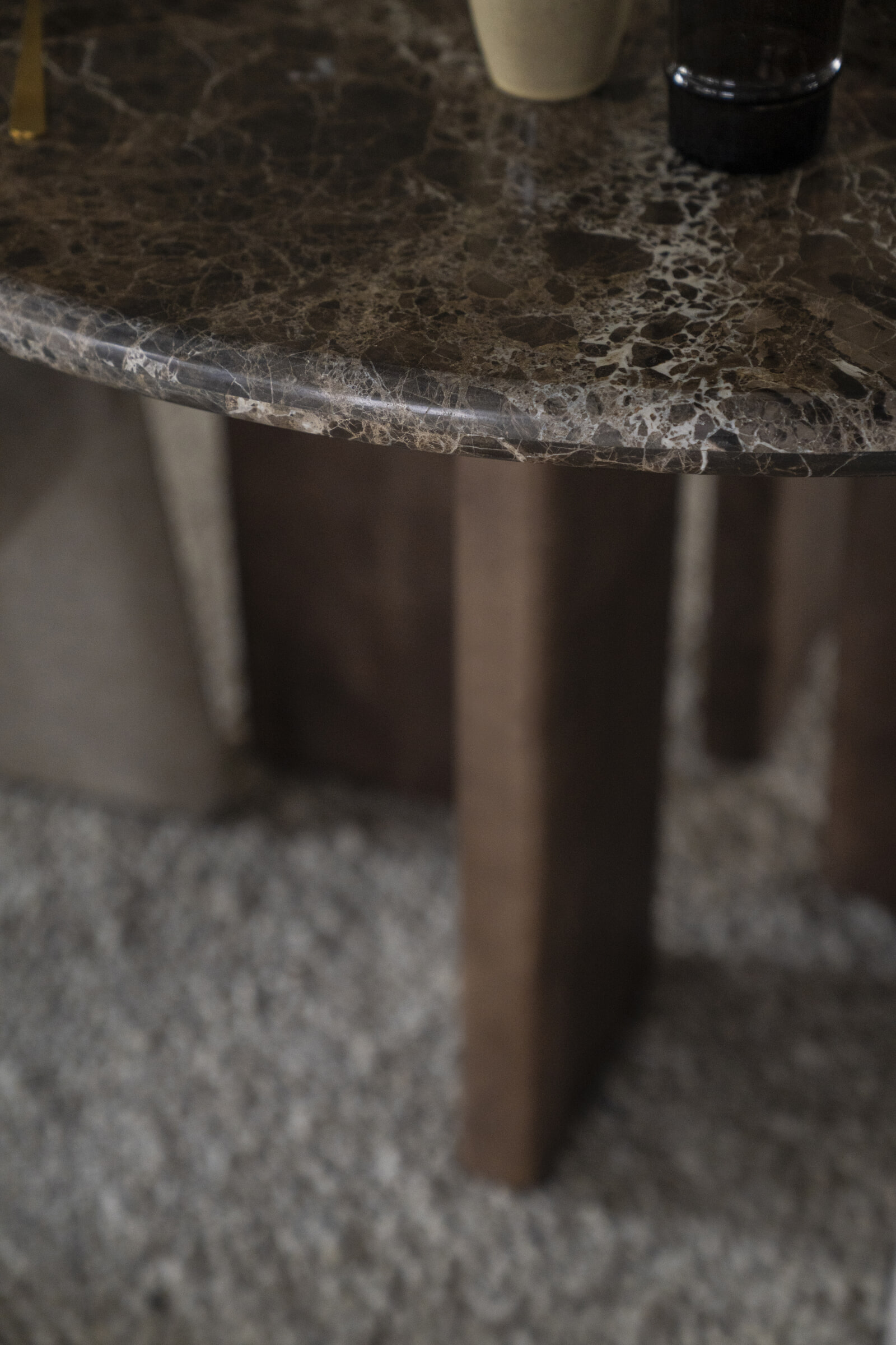 Eleonora Ronde Eettafel 'Lando' Marmer en mangohout, 127 cm