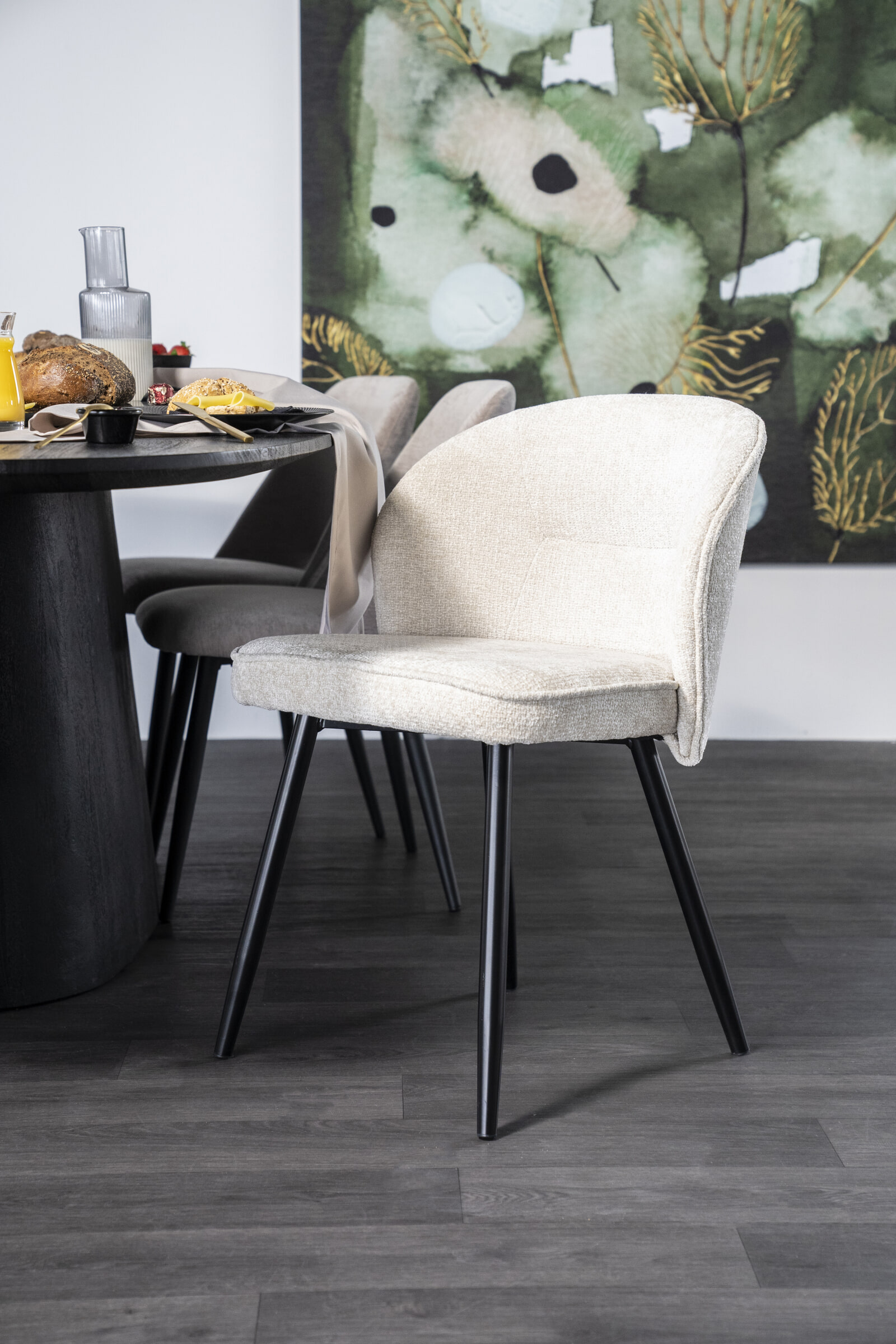 Eleonora Eetkamerstoel 'Riley' Chenille, kleur Beige