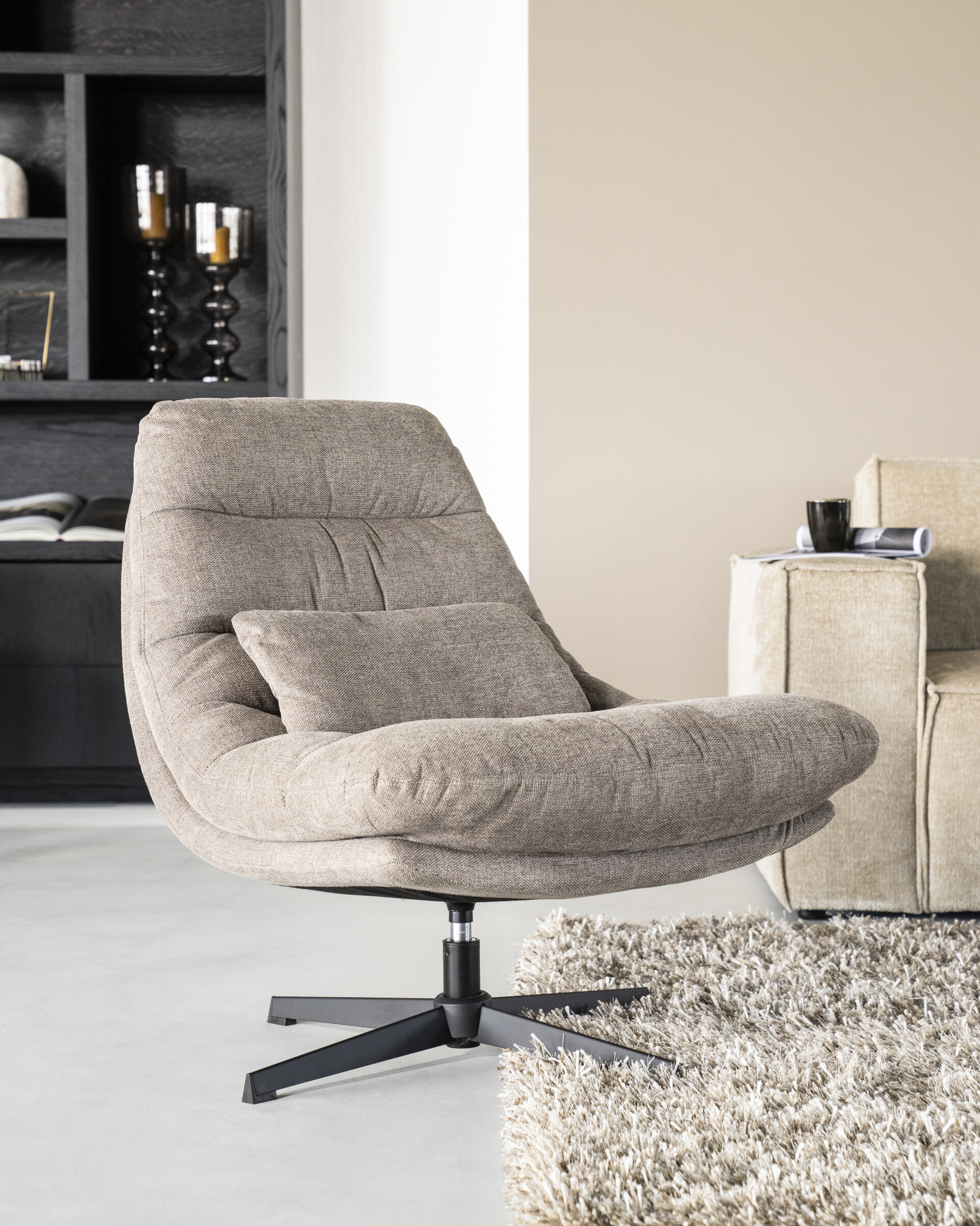 Eleonora Draaibare Fauteuil 'Cooper' Met kussen, kleur Beige