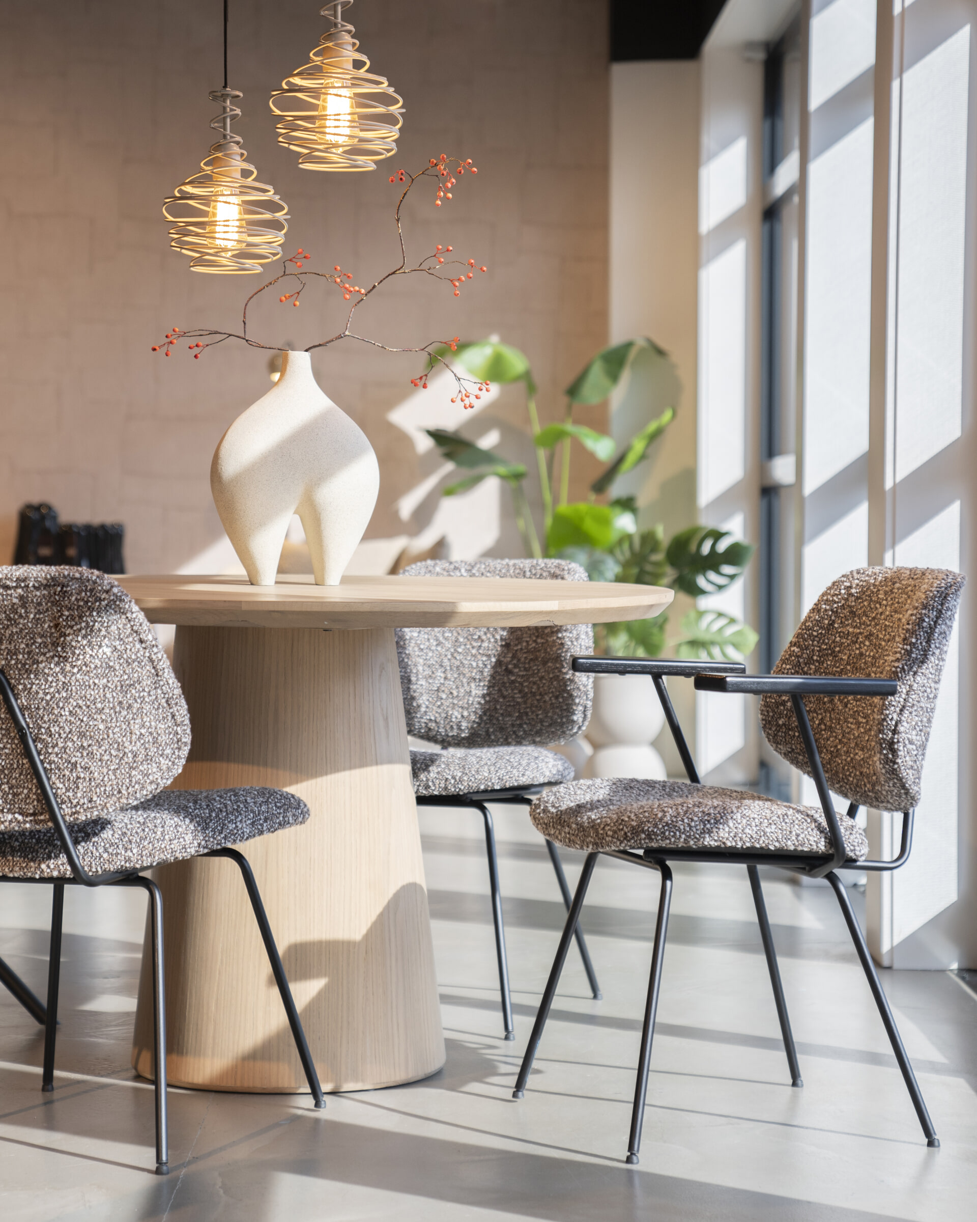 Eleonora Ronde Eettafel 'Nola' Eikenhout, 130cm