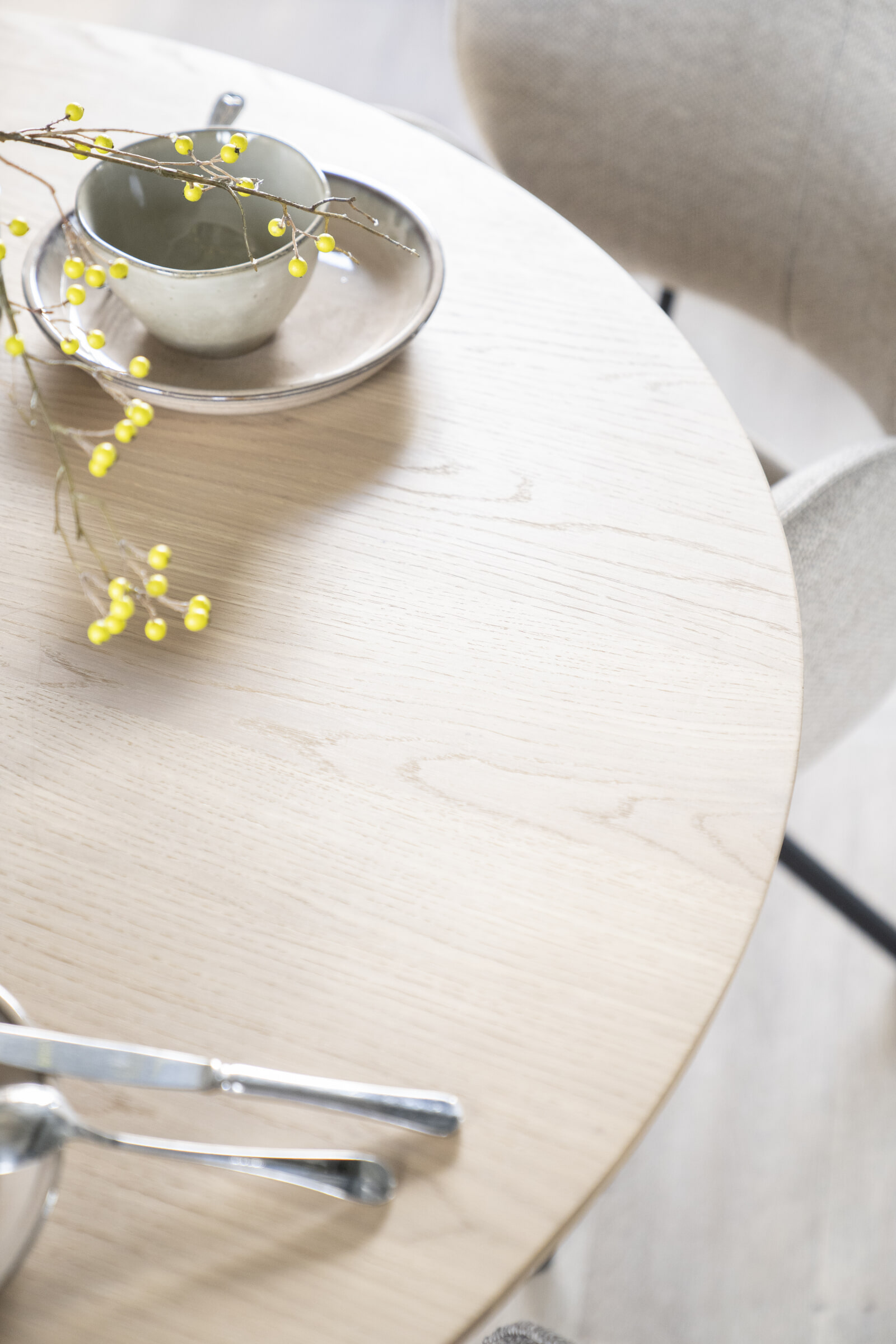 Eleonora Ronde Eettafel 'Nola' Eikenhout, 130cm