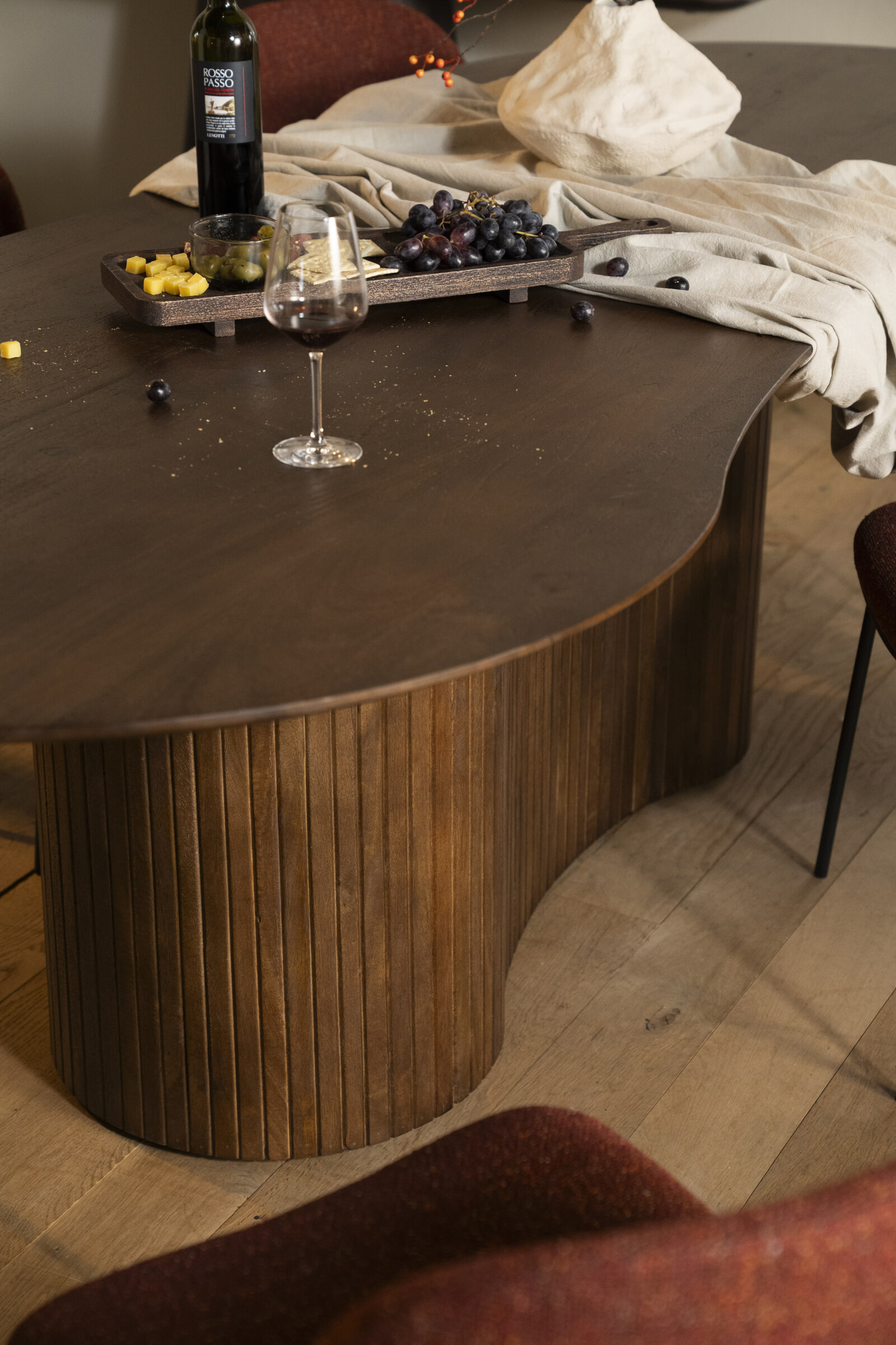 Eleonora Organische Eettafel 'Jordy' Mangohout, 200 x 110cm