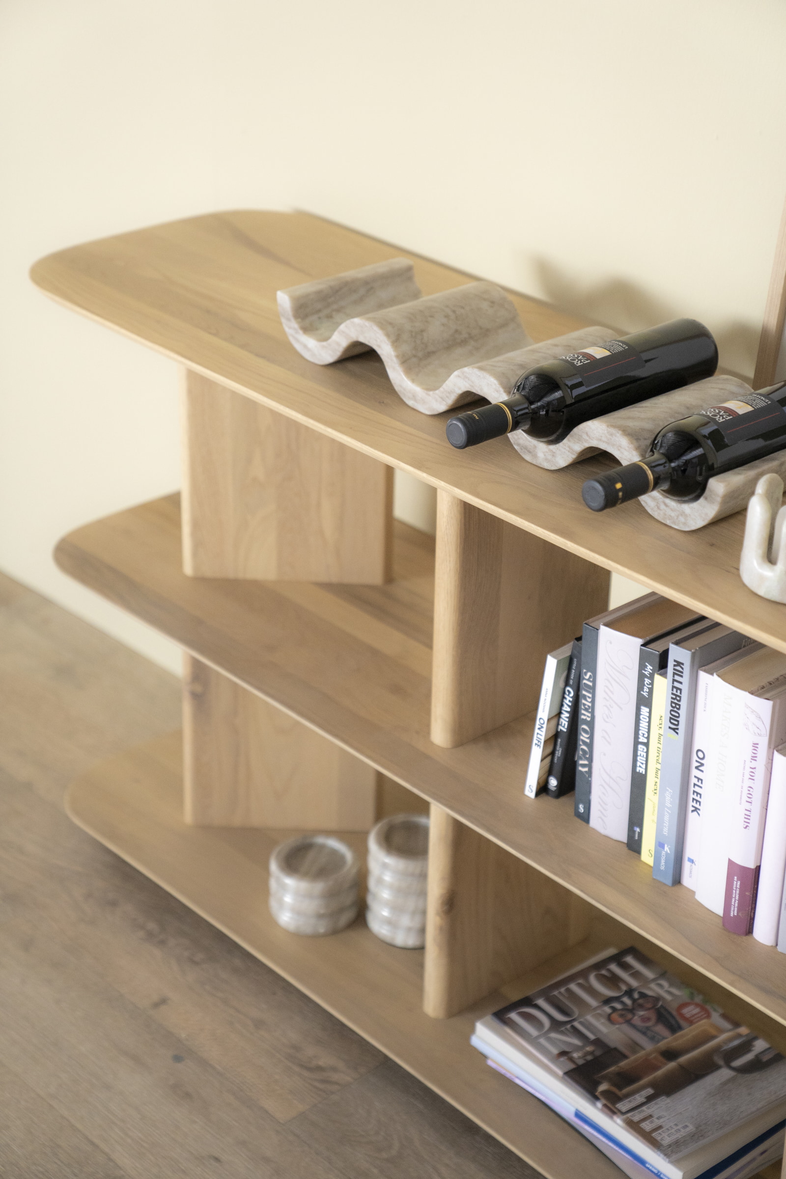 Eleonora Wandrek / Dressoir 'Ty' Eiken, 180cm, kleur Naturel